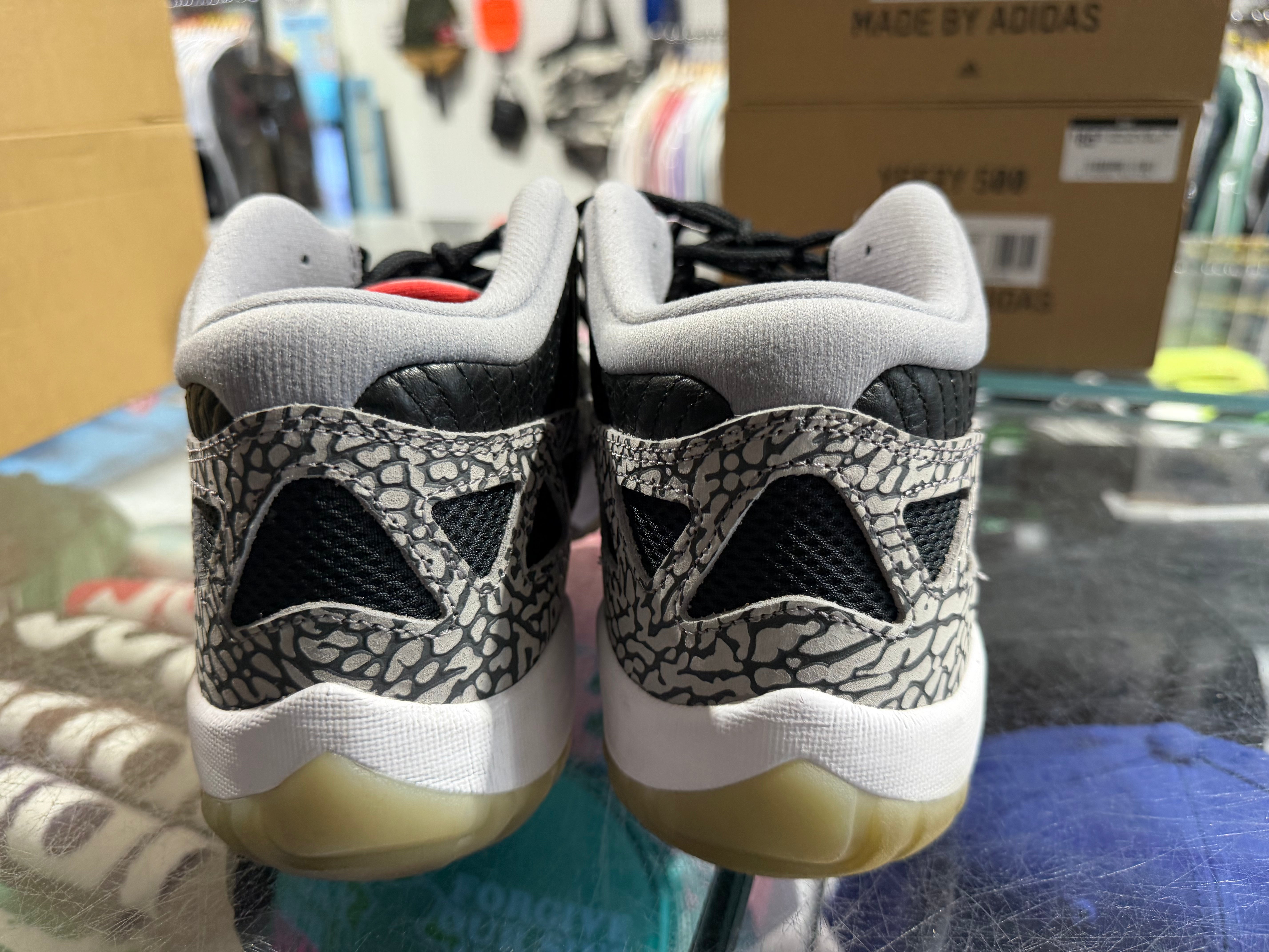 Air Jordan 11 Retro Low IE - Cement Size 11