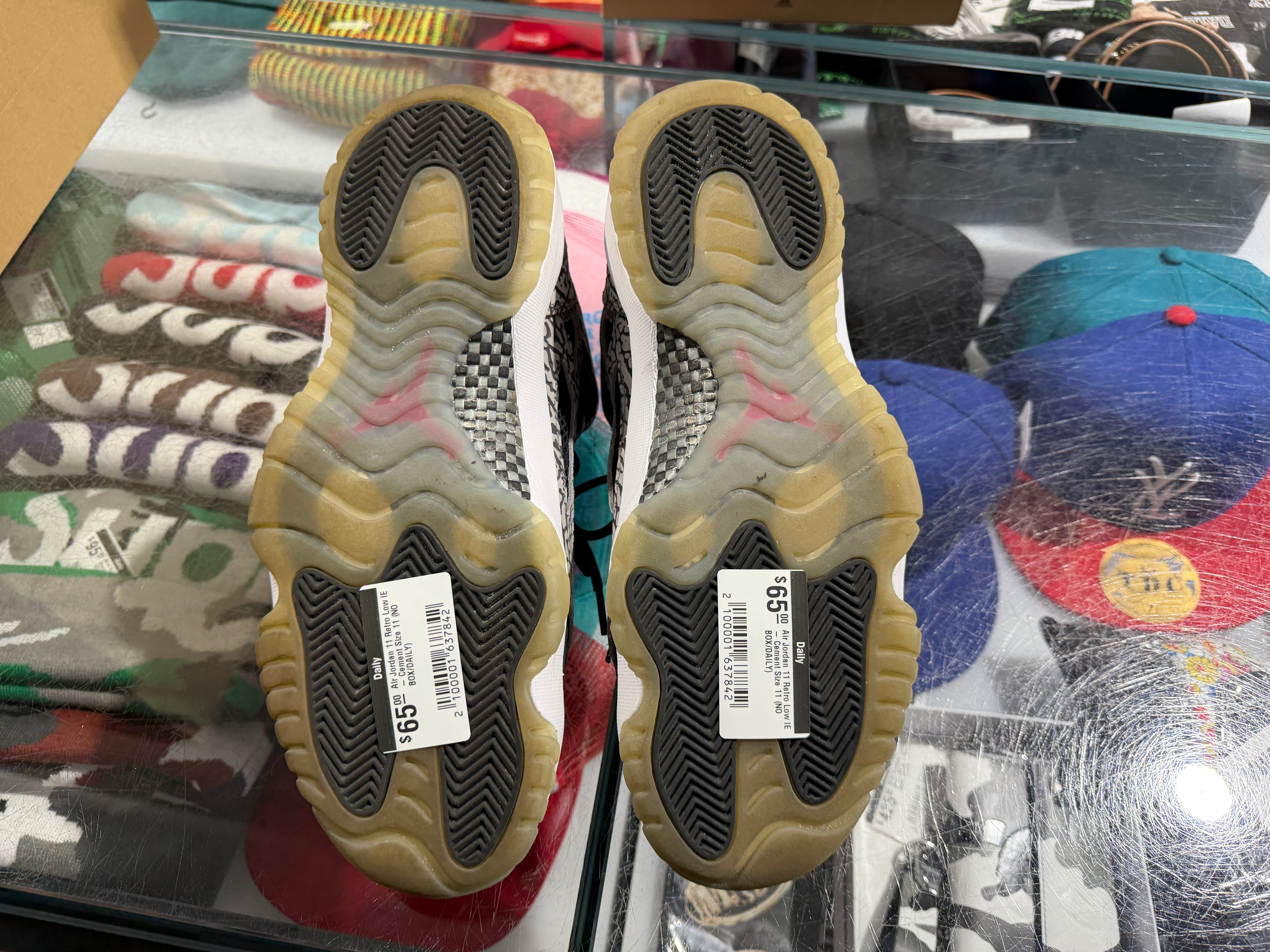 Air Jordan 11 Retro Low IE - Cement Size 11