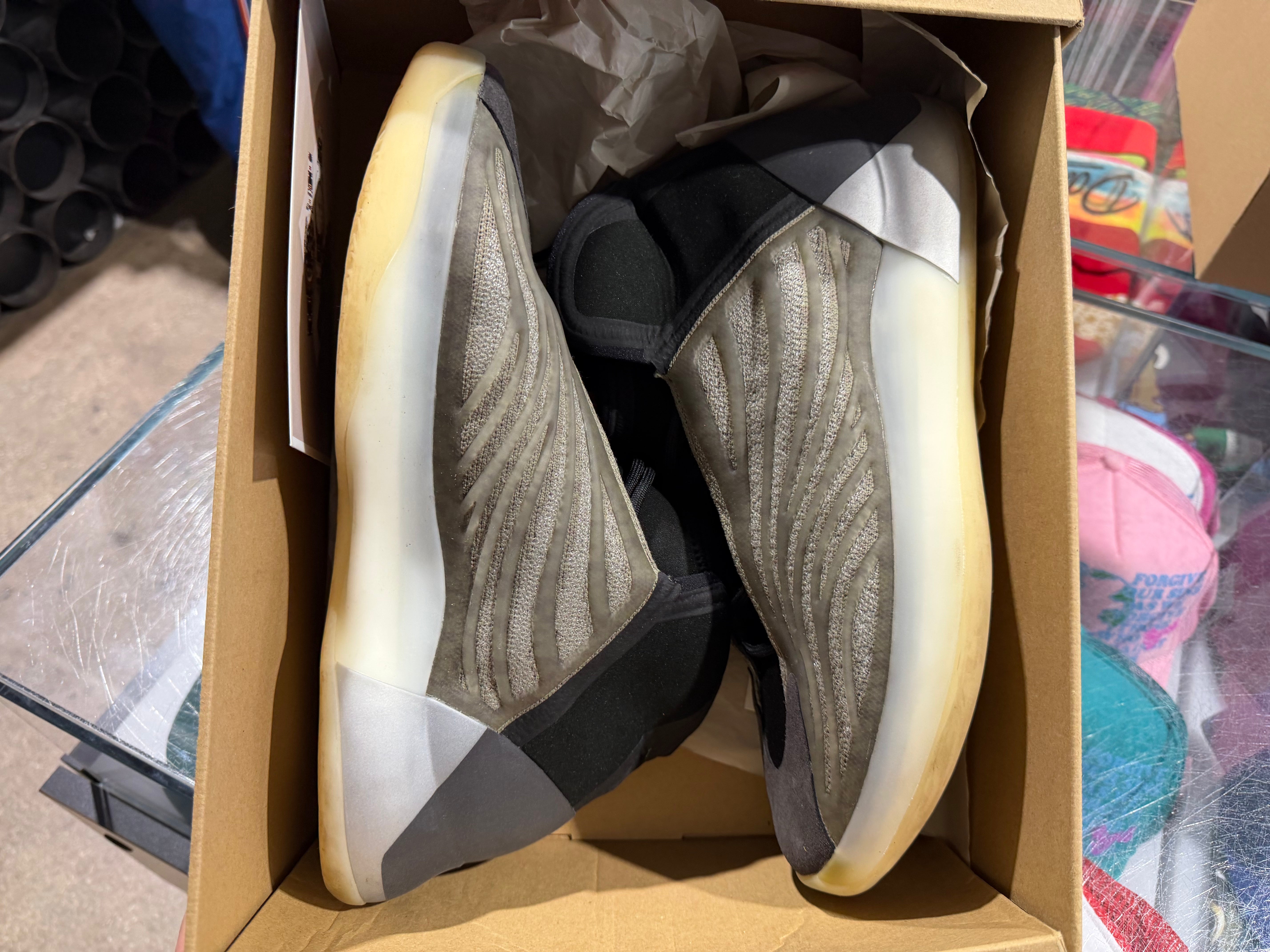 Adidas Yeezy QNTM - Barium Size 12