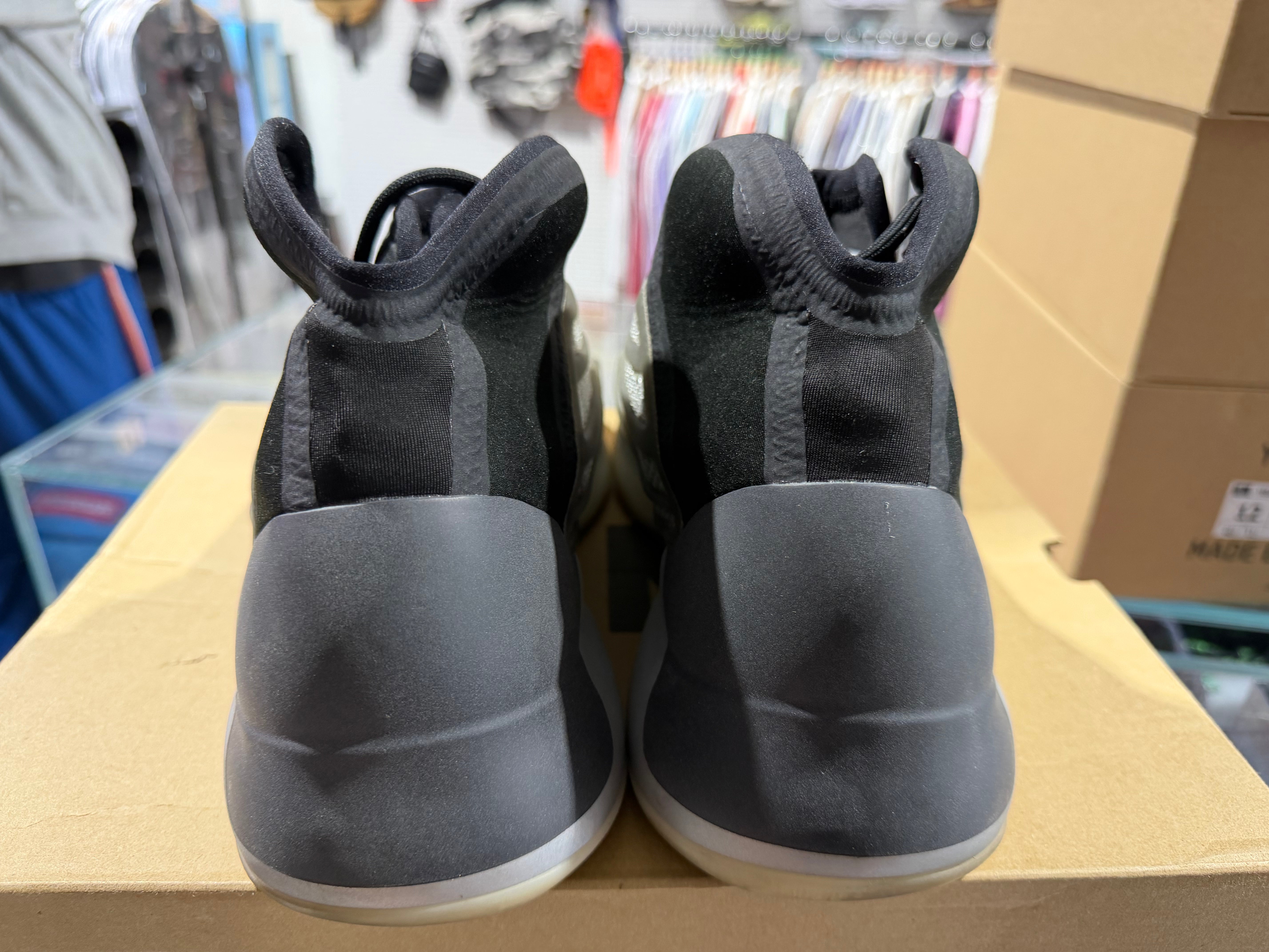 Adidas Yeezy QNTM - Barium Size 12