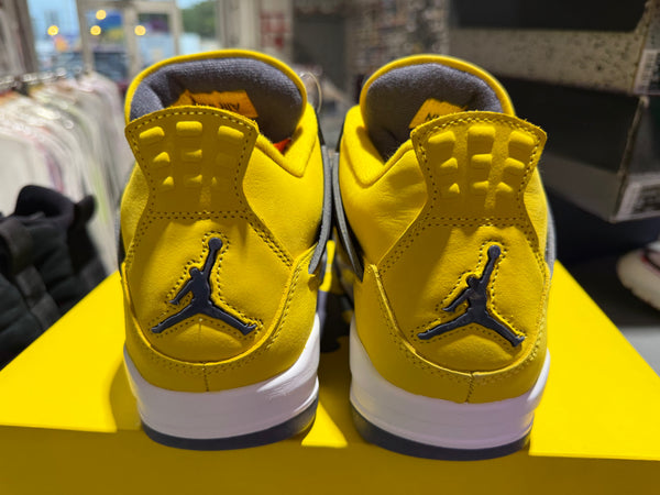 Air Jordan 4 Retro - Lightning Size 8.5