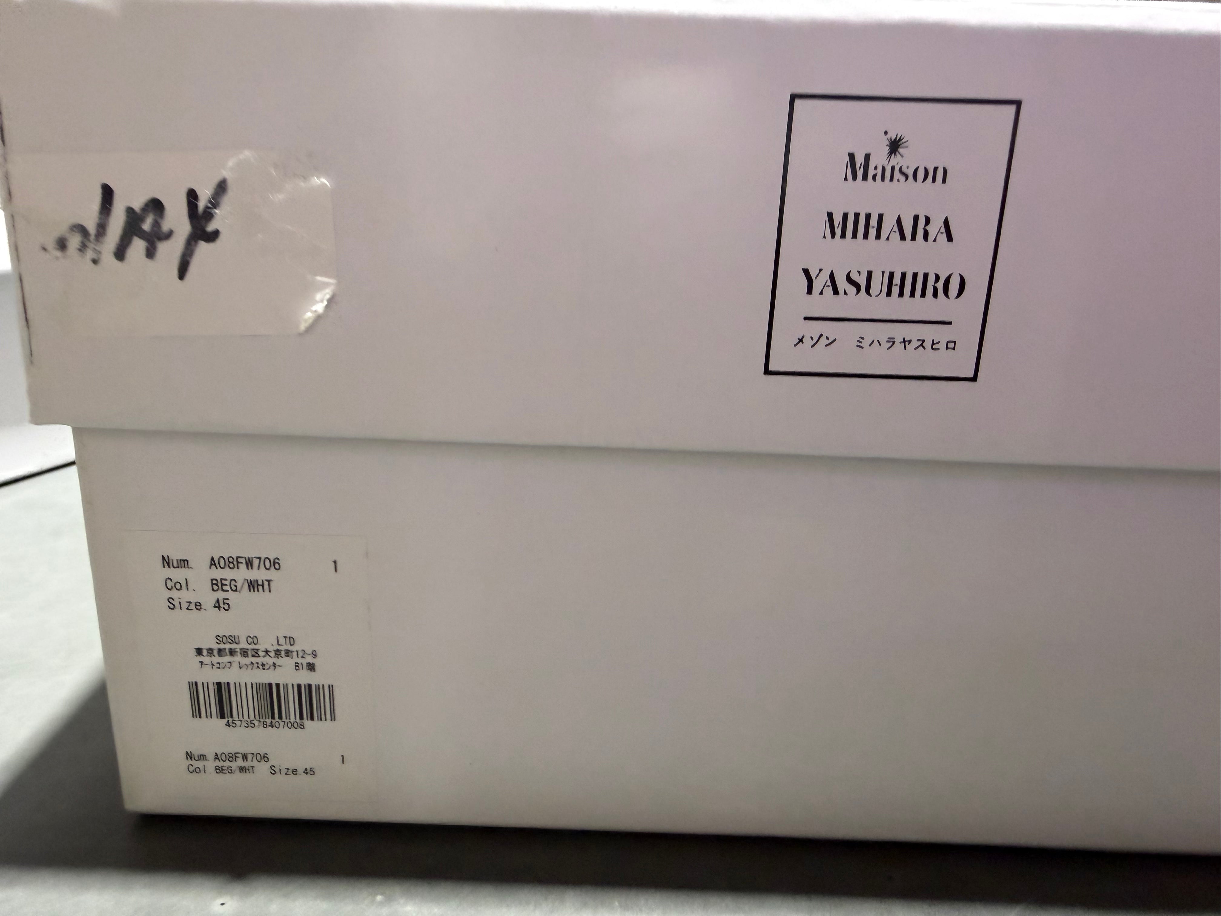 Maison Mihara Wayne Low - Beige / White Size 45 / US12