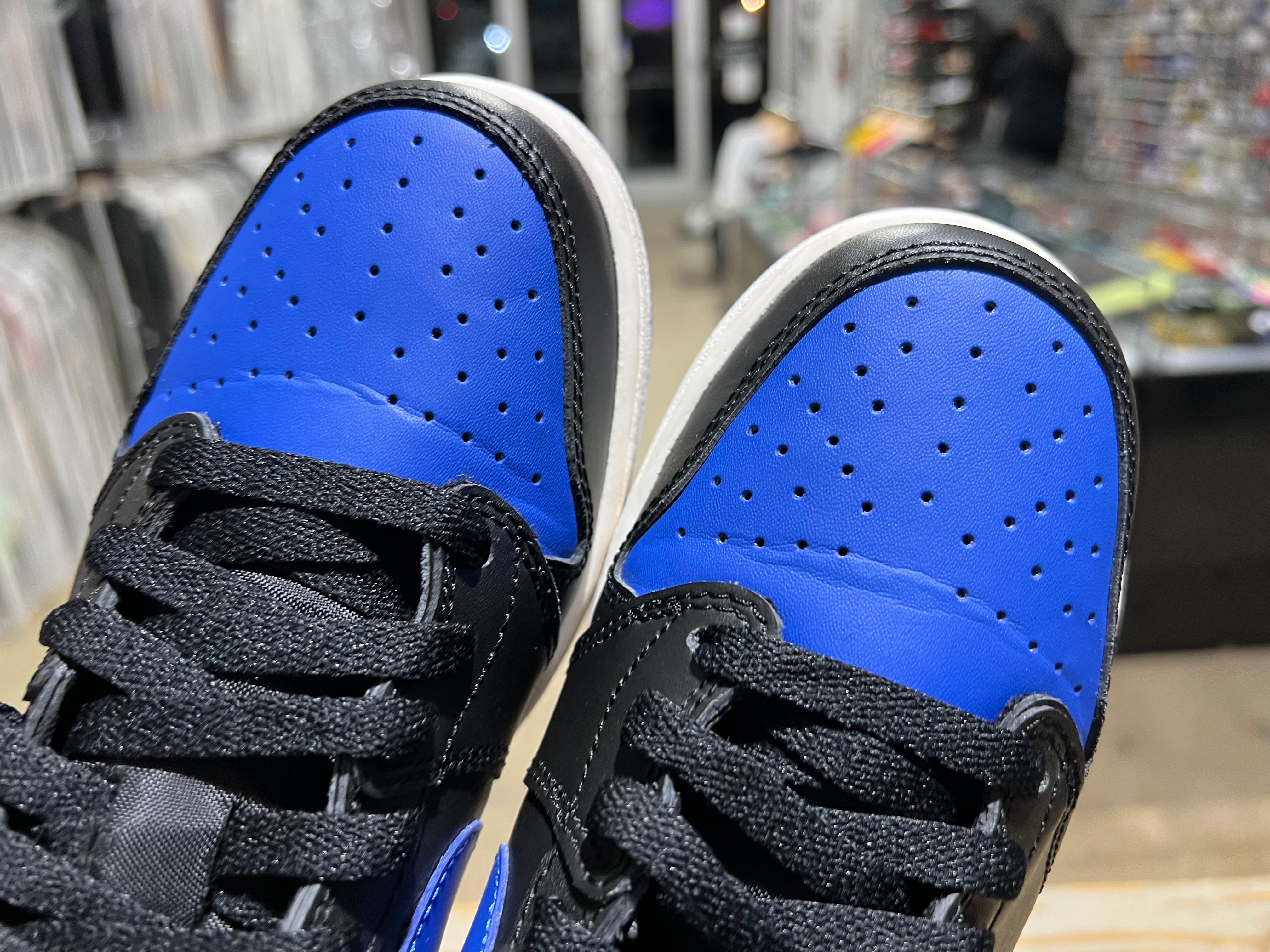 Air Jordan 1 Retro Low - Royal Blue Size 6Y