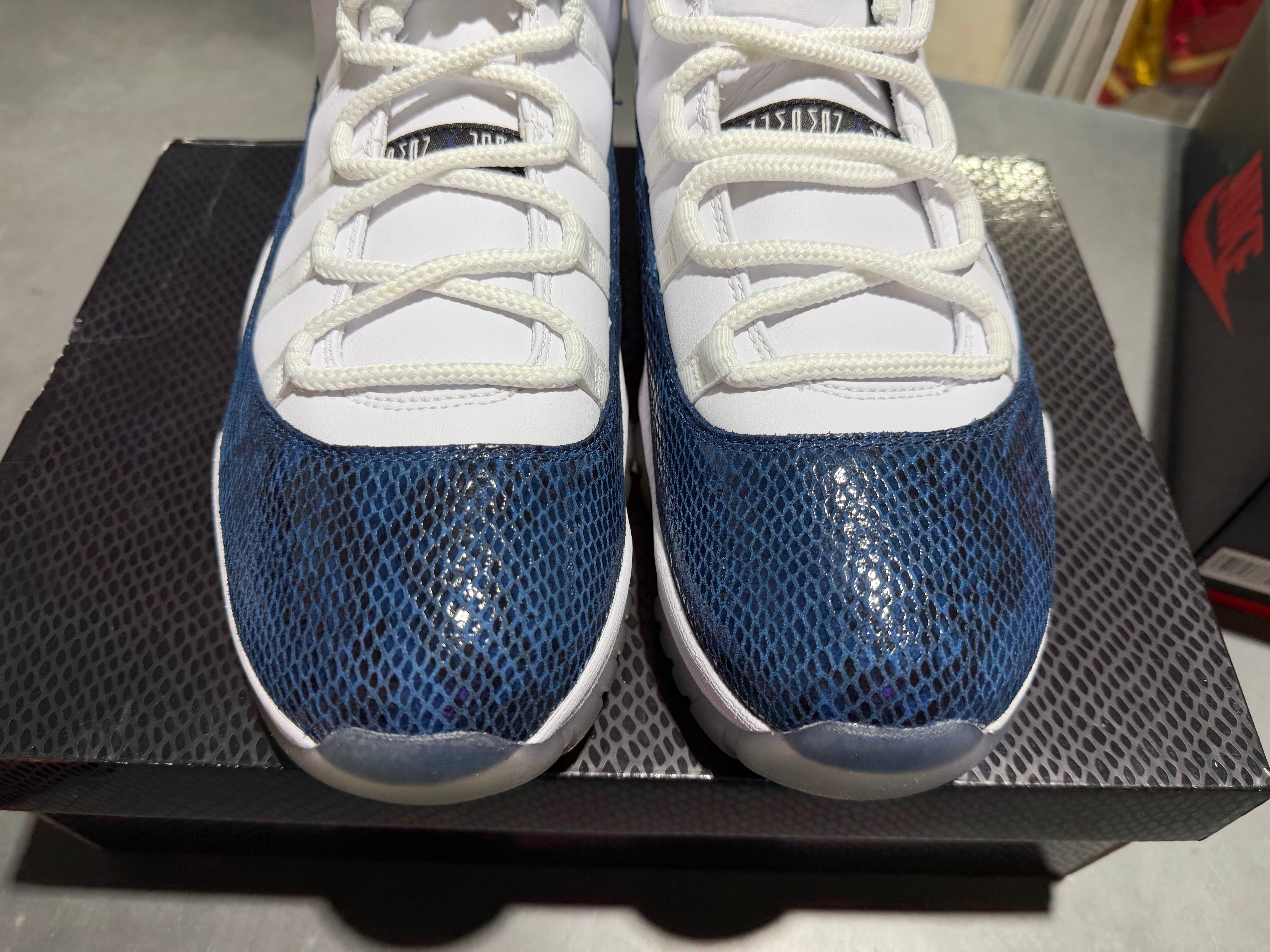 Air Jordan 11 Retro Low - Snake Navy 2019 Size 13