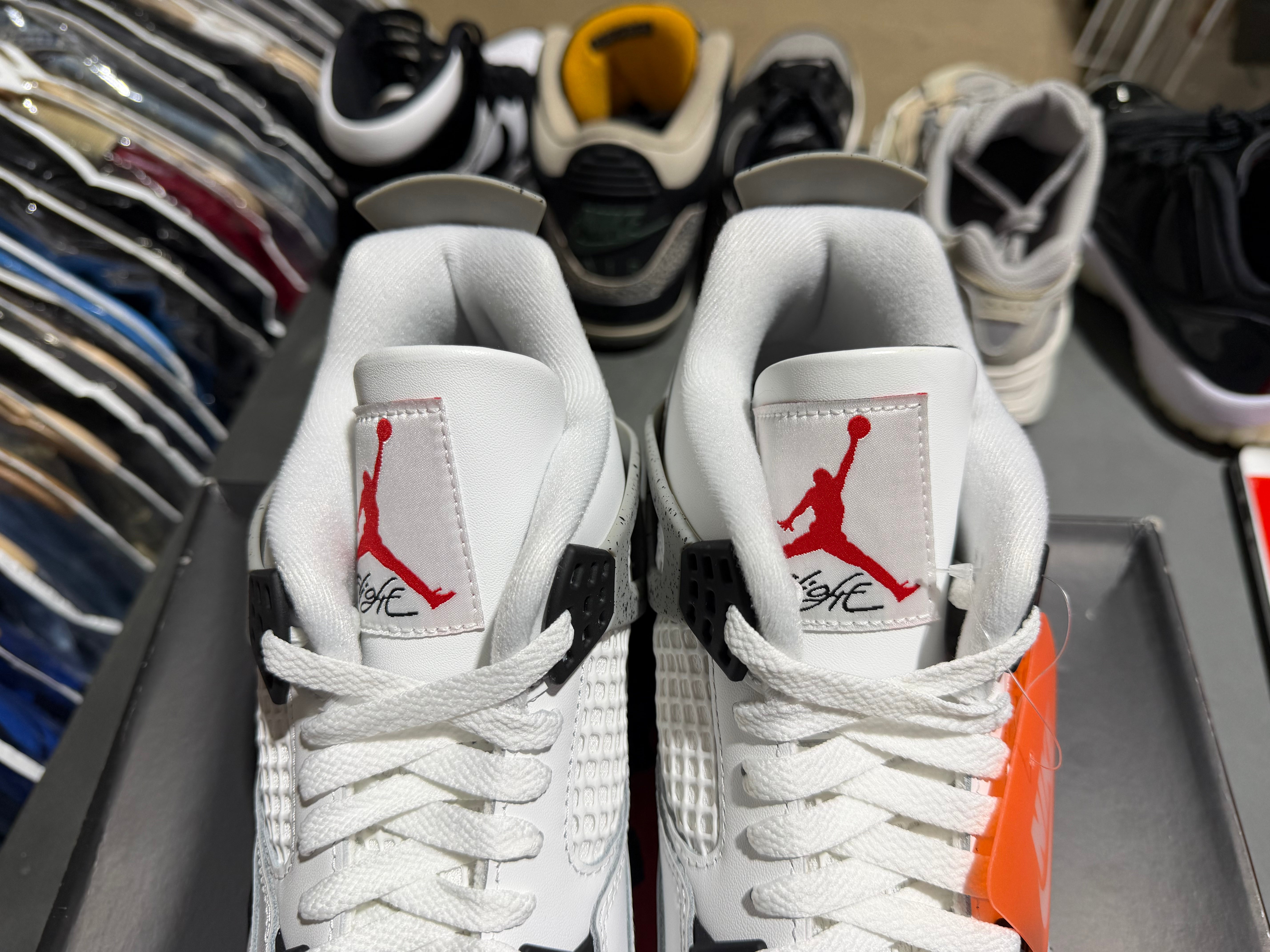 Air Jordan 4 Retro - White Cement 2025 Size 10.5