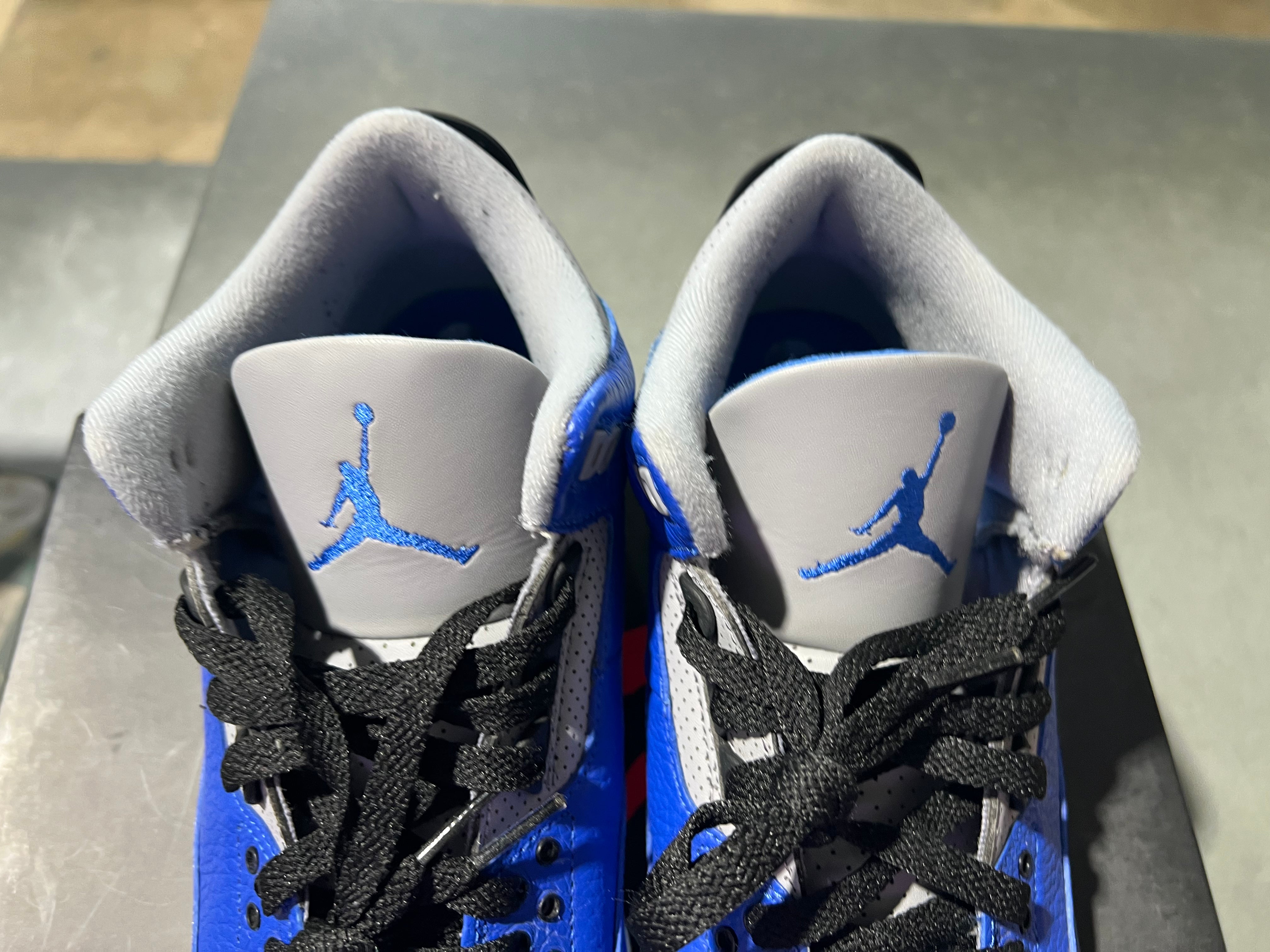 Air Jordan 3 Retro - Varsity Royal Size 9