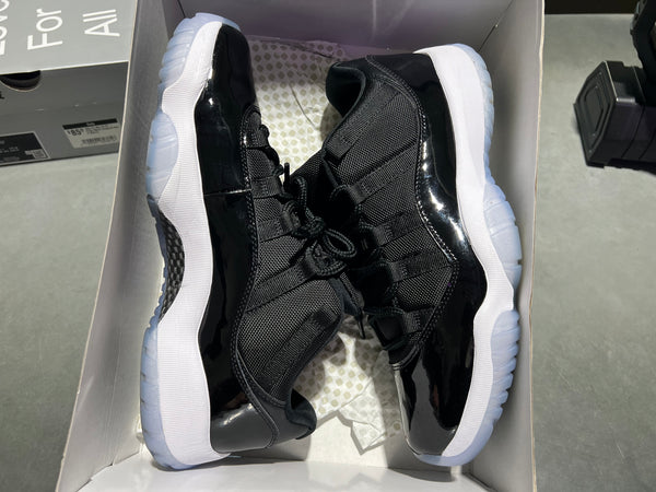 Air Jordan 11 Retro Low - Space Jam Size 10