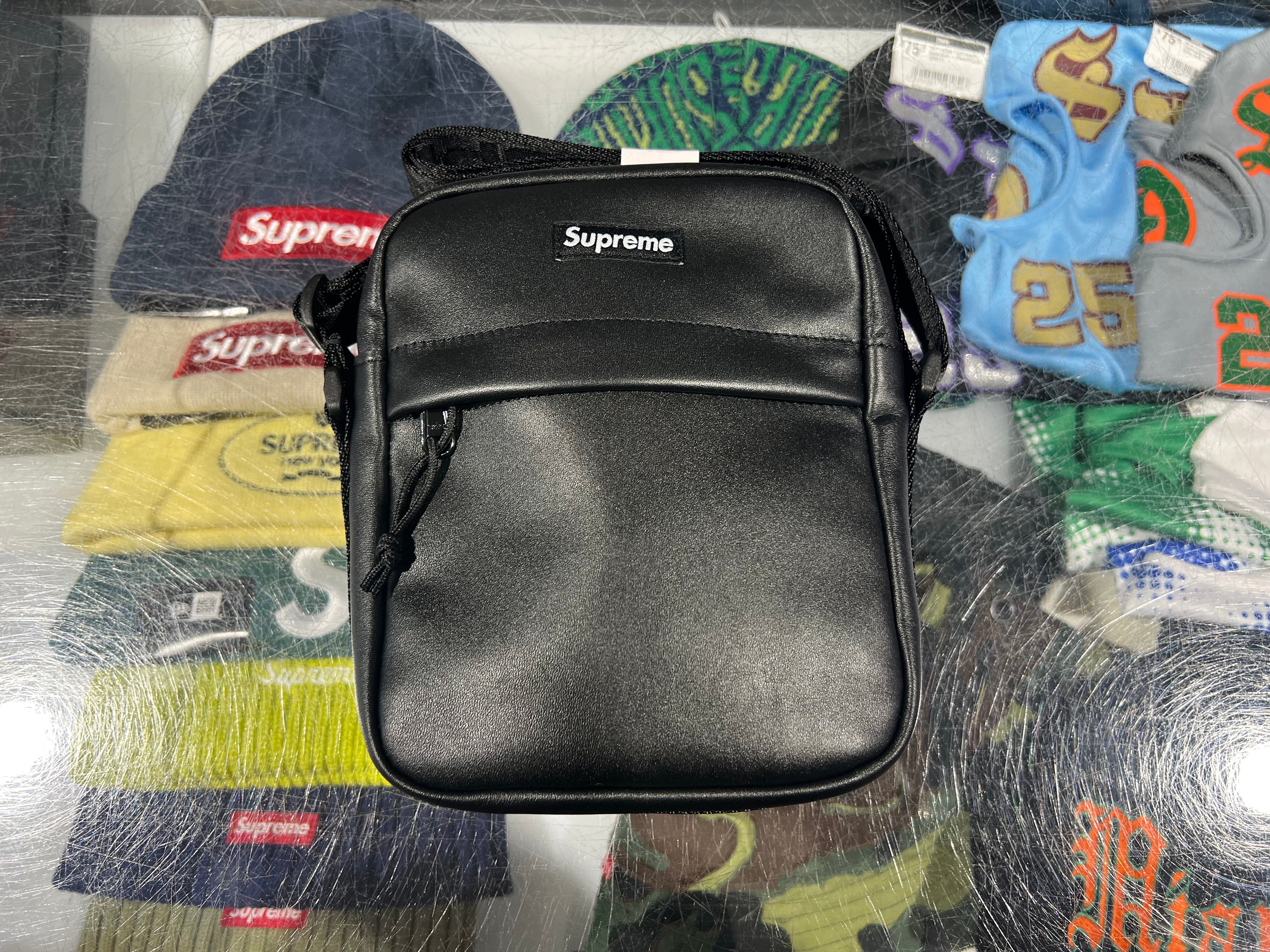 NEW Supreme Leather Shoulder Bag - Black