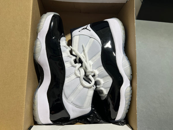 Air Jordan 11 Retro - Concord 2018 Size 8
