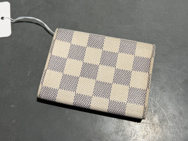 Clean Louis Vuitton Damier Canvas Card Holder - Azur