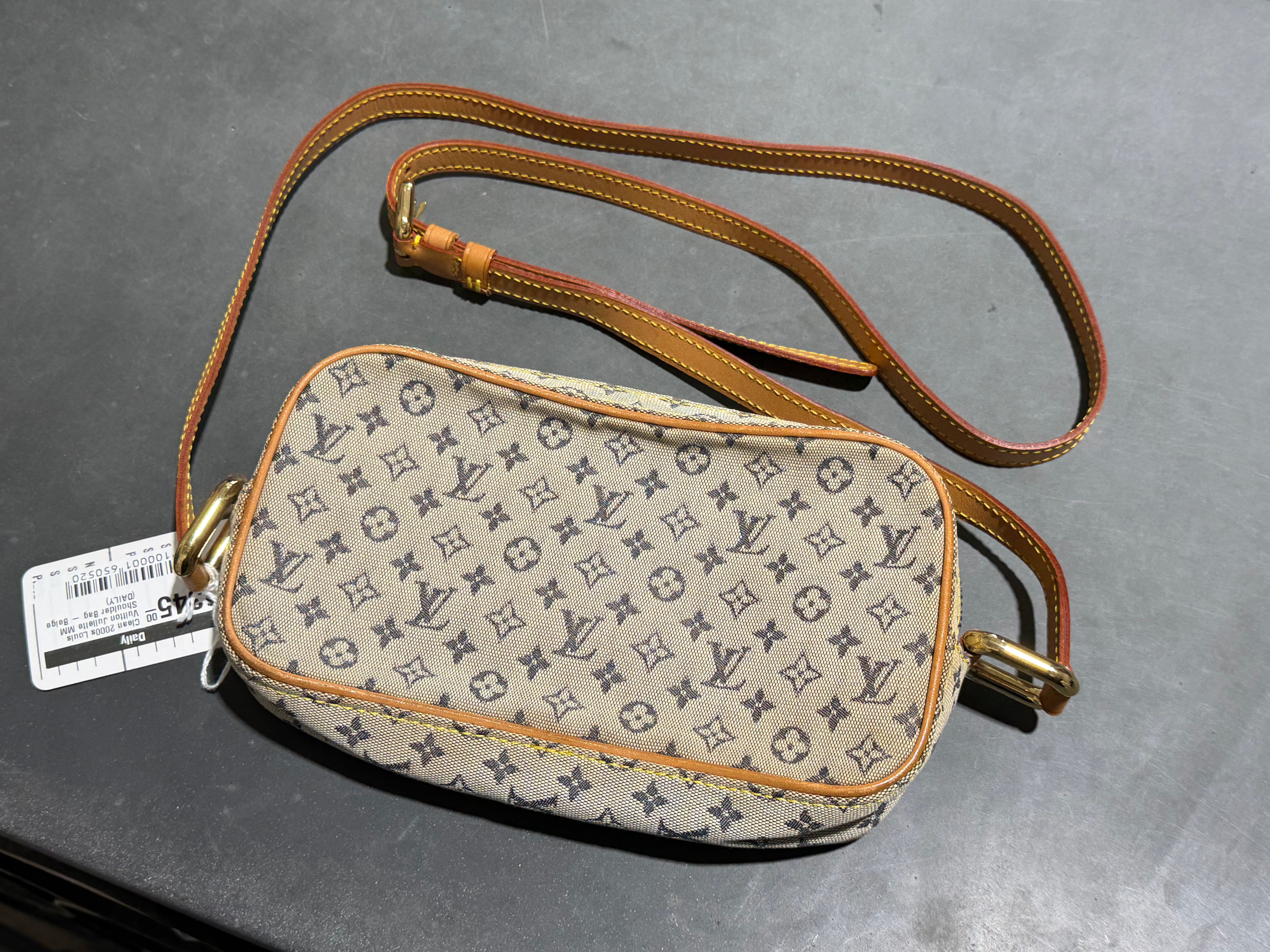 Clean 2000s Louis Vuitton Juliette MM Shoulder Bag - Beige