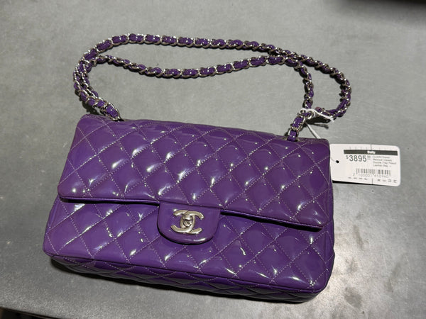 CLEAN Chanel Medium Classic Double Flap Patent Leather Bag - Purple