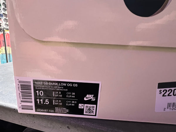 Nike SB Dunk Low OG QS - Supreme White Size 10