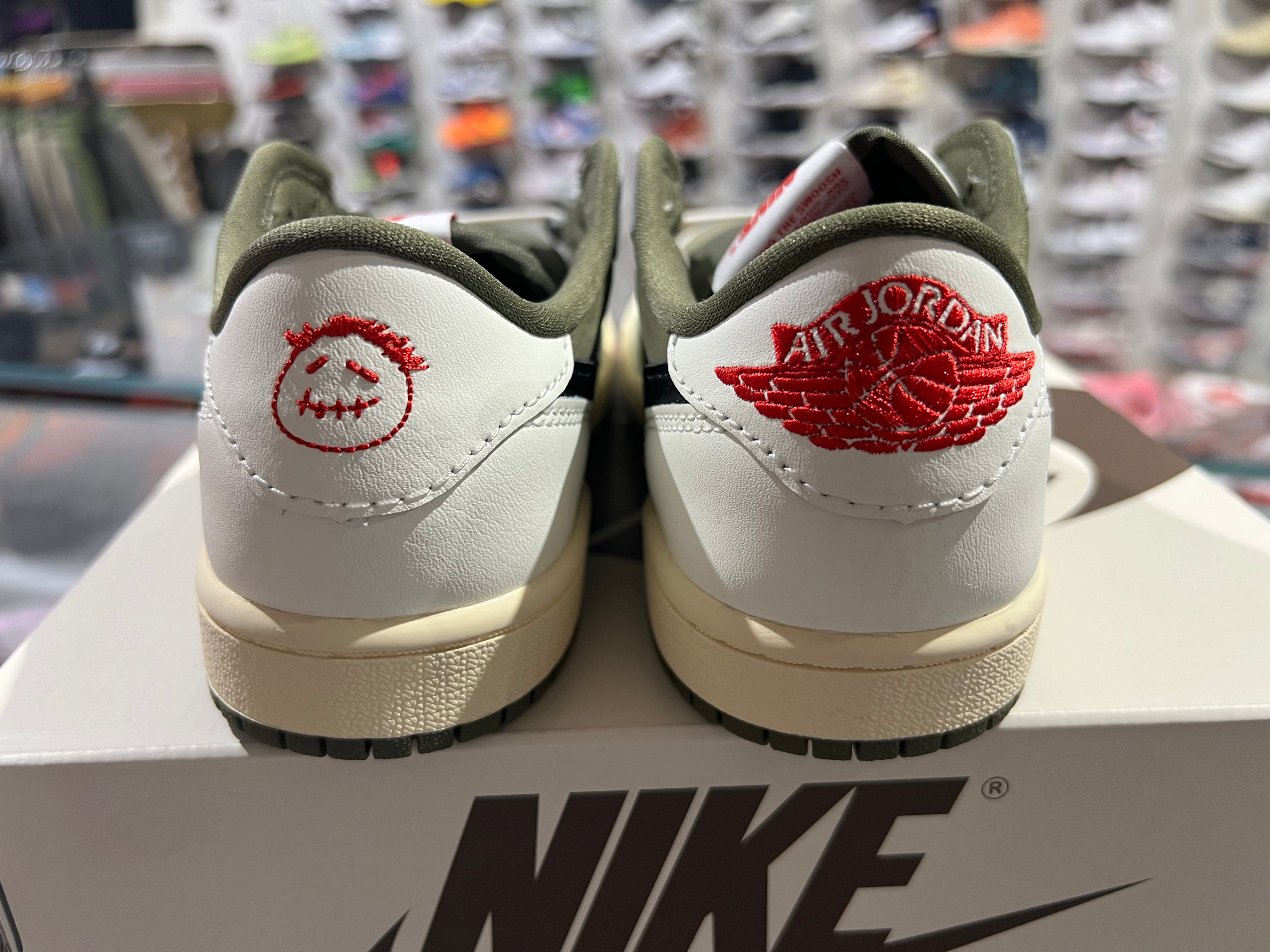 Air Jordan 1 Low OG SP (PS) - Travis Scott/Medium Olive Size 2Y