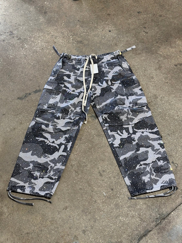NEW VALE Crystal Winter Camo Cargo Pants - Size 34