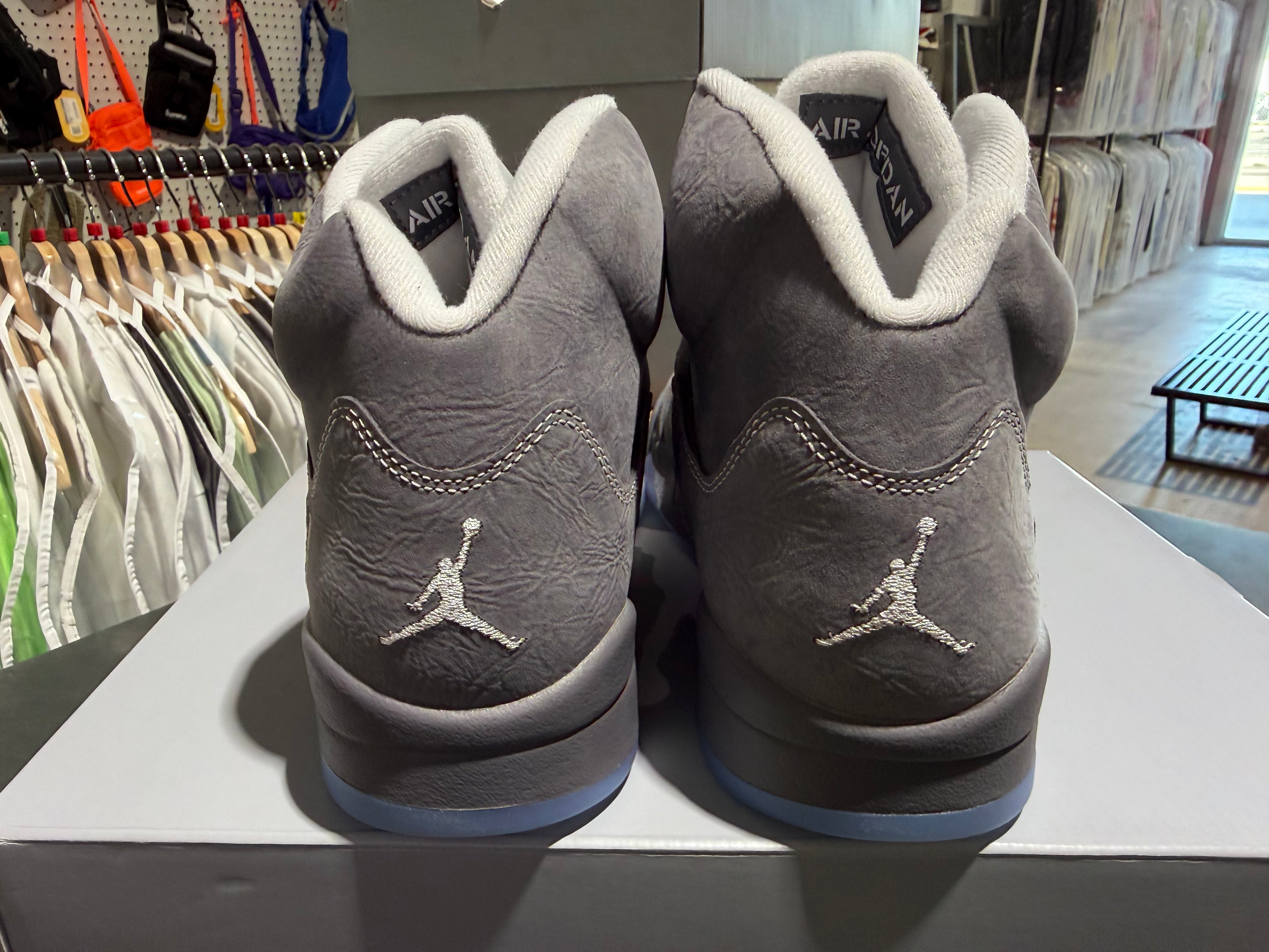 Air Jordan 5 Retro - Wolf Grey Size 10.5