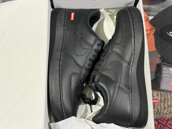 Nike Air Force 1 Low / Supreme - Black Size 12