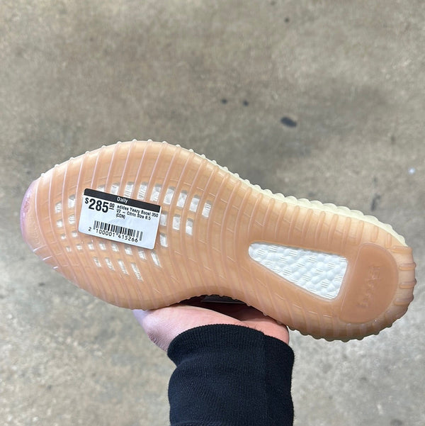 adidas Yeezy Boost 350 V2 - Citrin Size 5.5