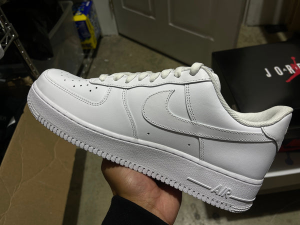 Nike Air Force 1 07 - Triple White Size 13
