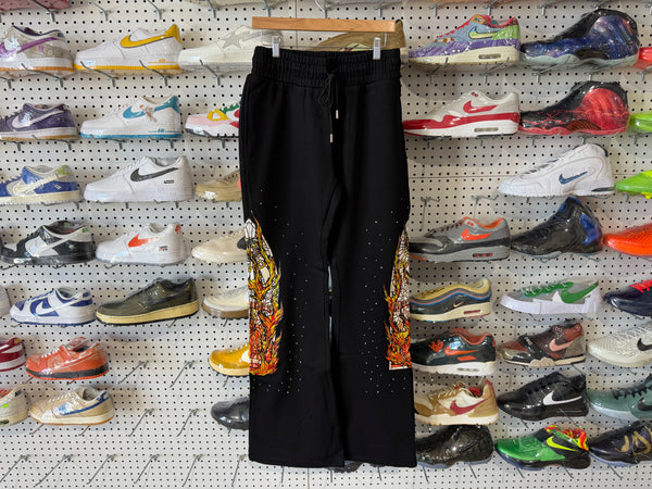 NEW Who Decides War Flame Glass Sweatpants - Coal Size 28