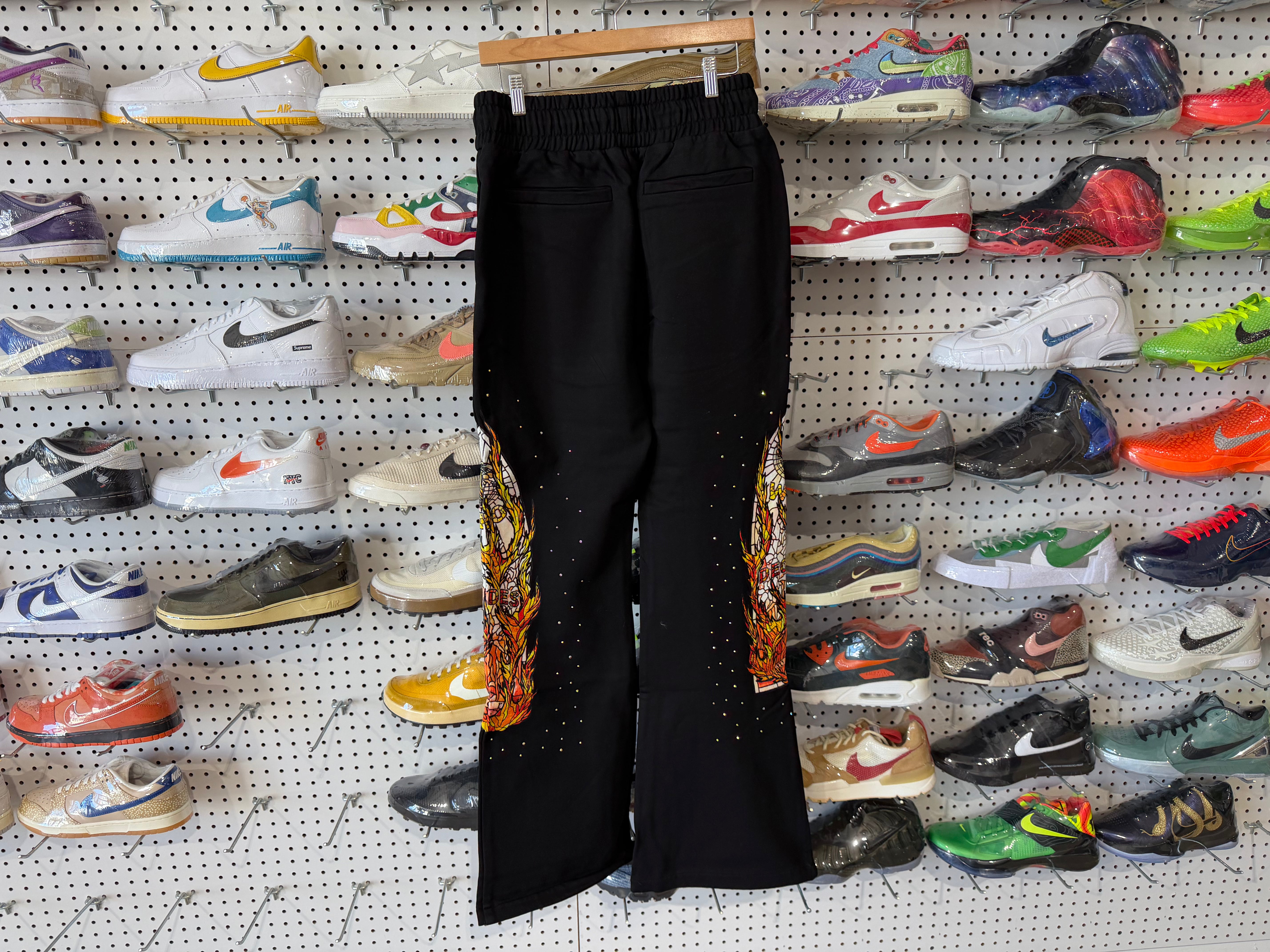 NEW Who Decides War Flame Glass Sweatpants - Coal Size 28