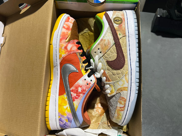 Nike SB Dunk Low - Street Hawker Size 8.5