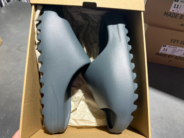 adidas Yeezy Slide - Slate Marine Size 11