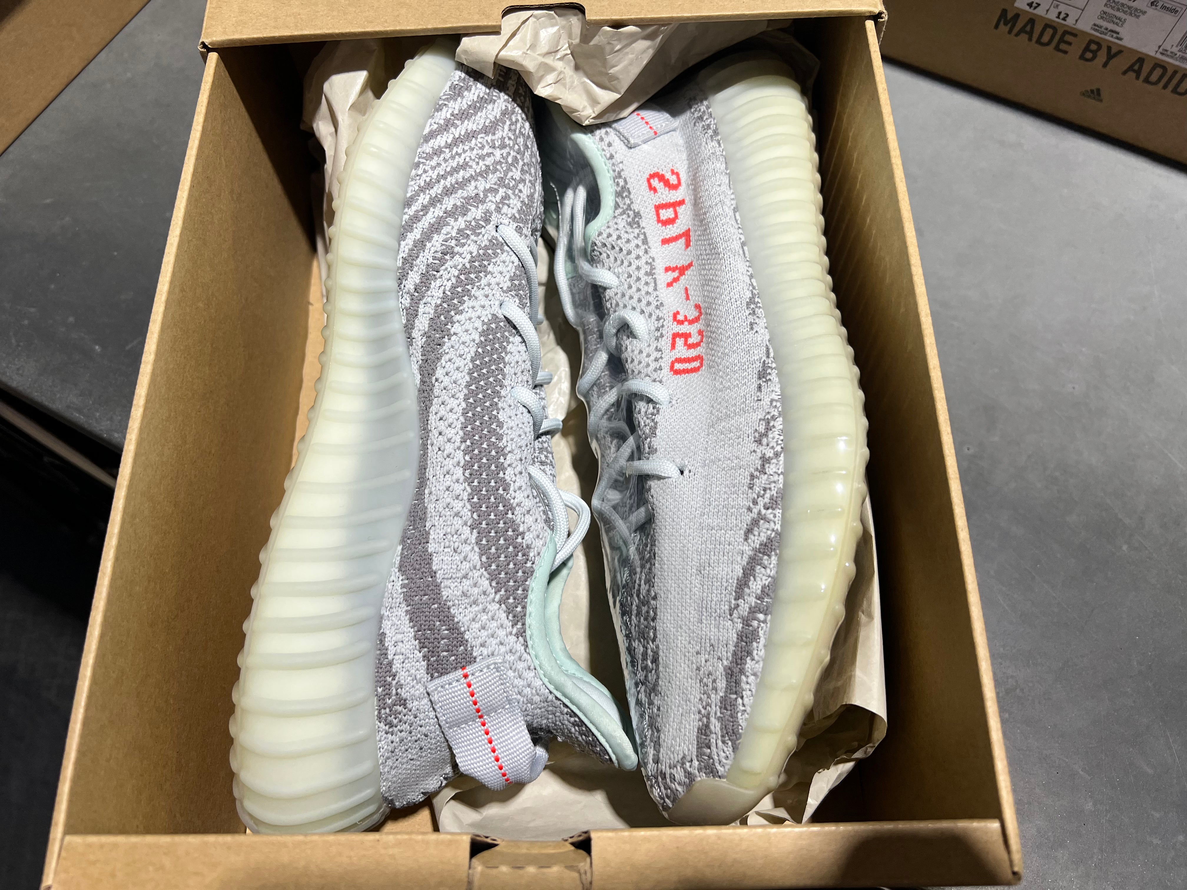 Adidas Yeezy Boost 350 V2 - Bluetint Size 10.5