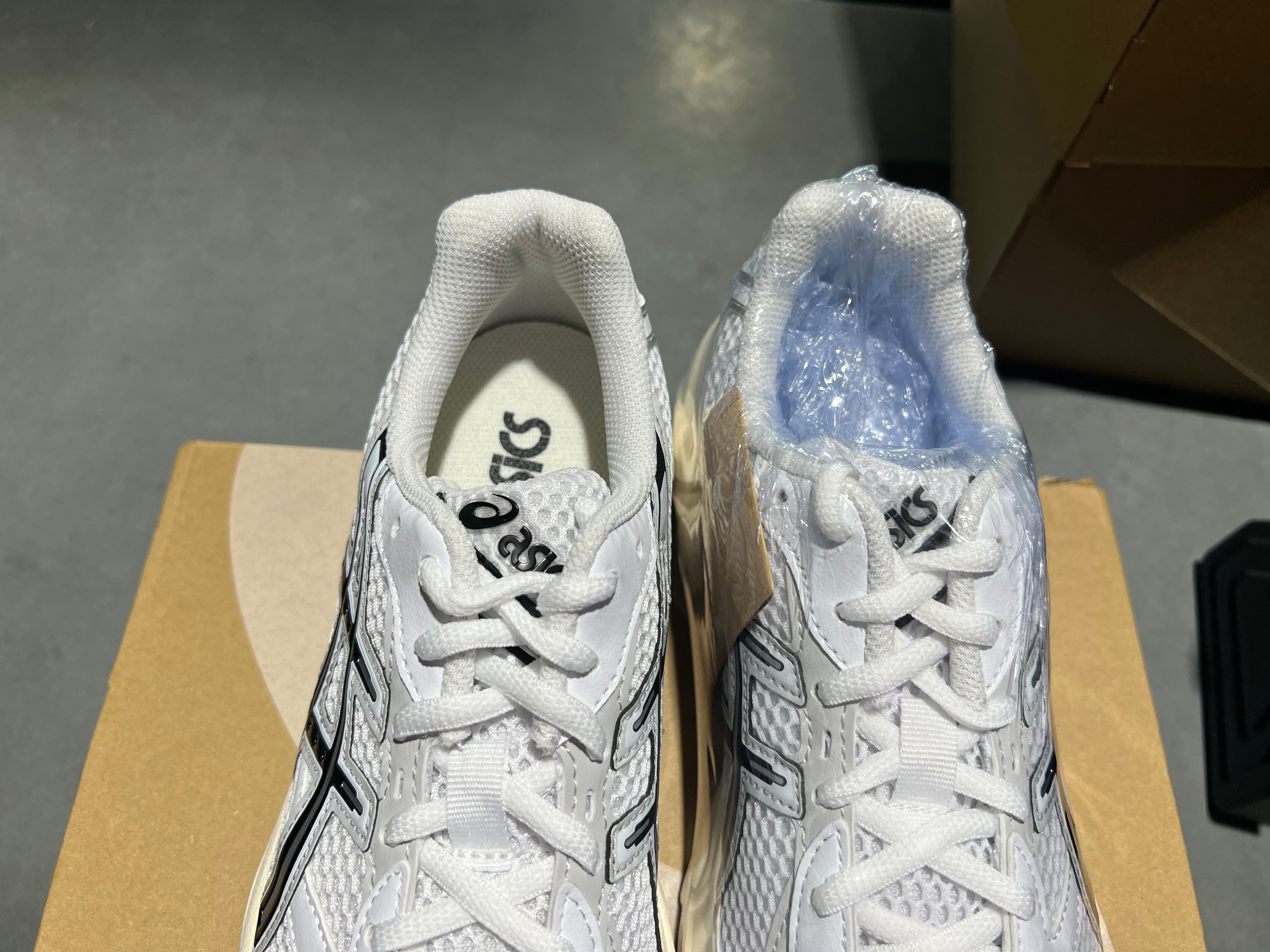 Asics Gel 1130 - White/Cloud Grey Size 5.5