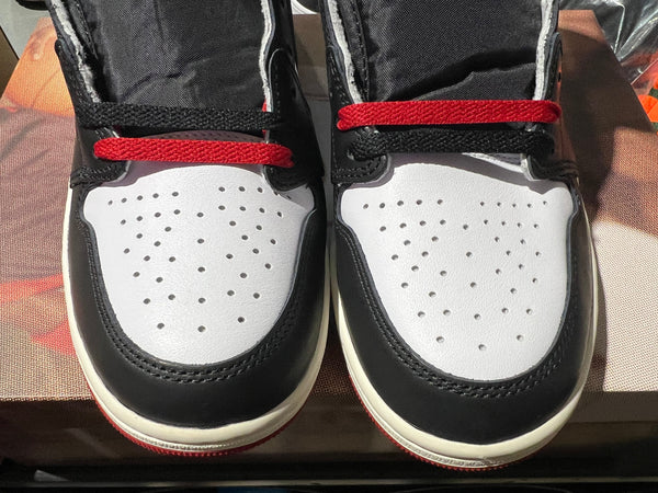 Air Jordan 1 Retro Low OG - Black Toe 2023 Size 12