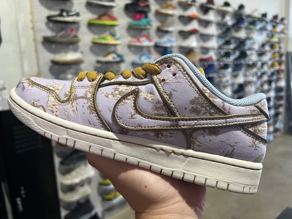 Nike SB Dunk Low - Premium City of Style Size 11.5