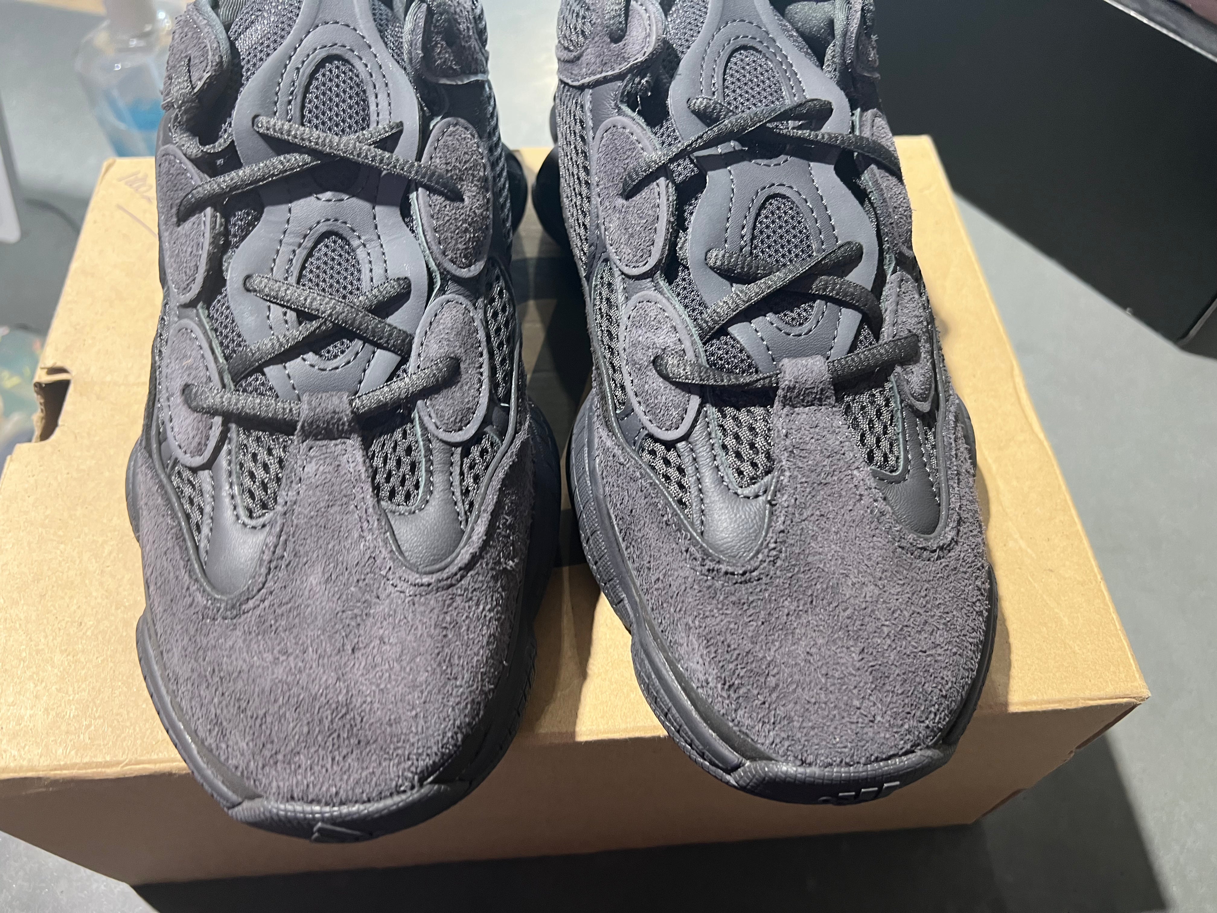 adidas Yeezy 500 - Utility Black Size 8