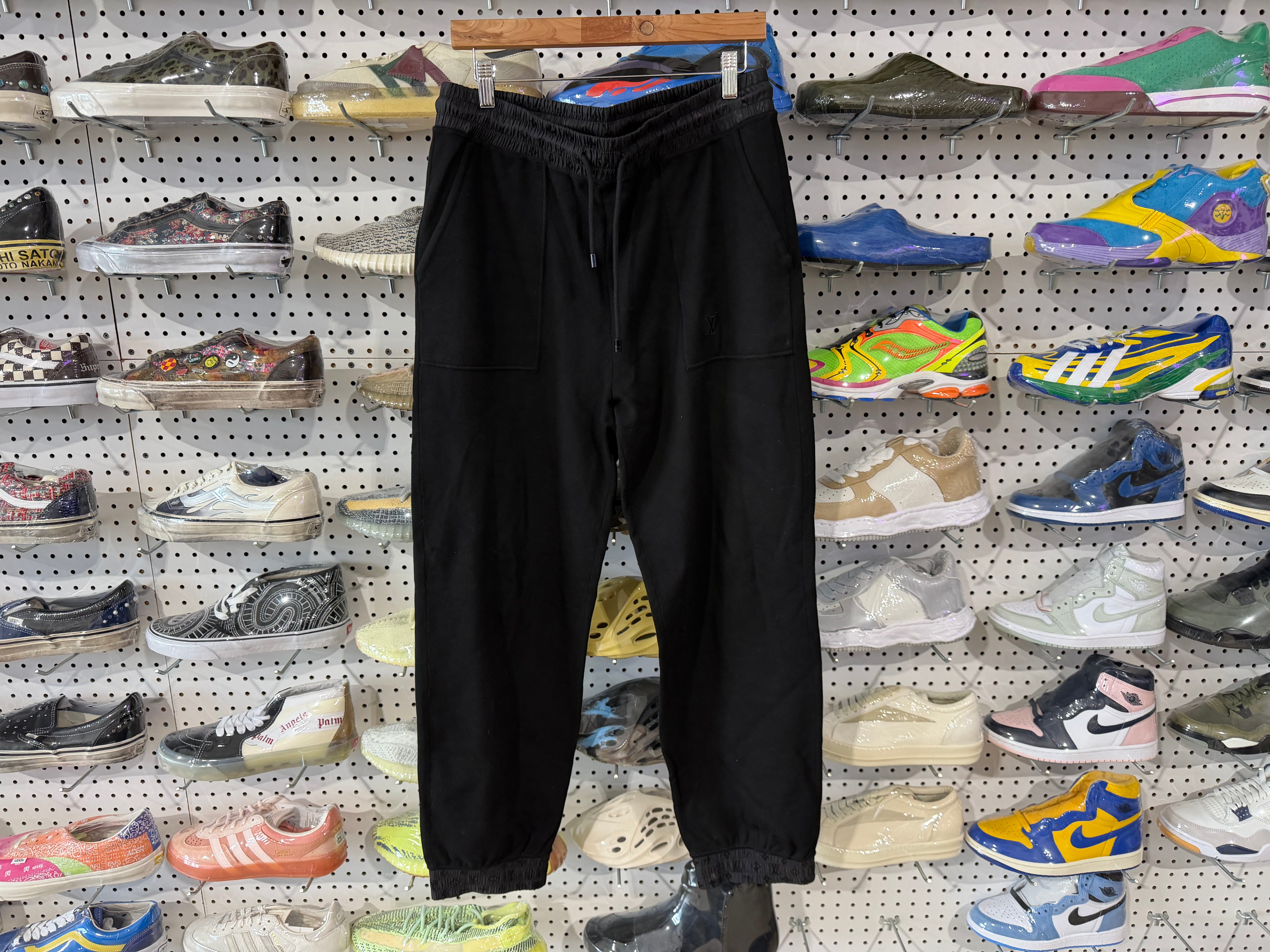 USED Louis Vuitton Sweatpants - Black Size Large