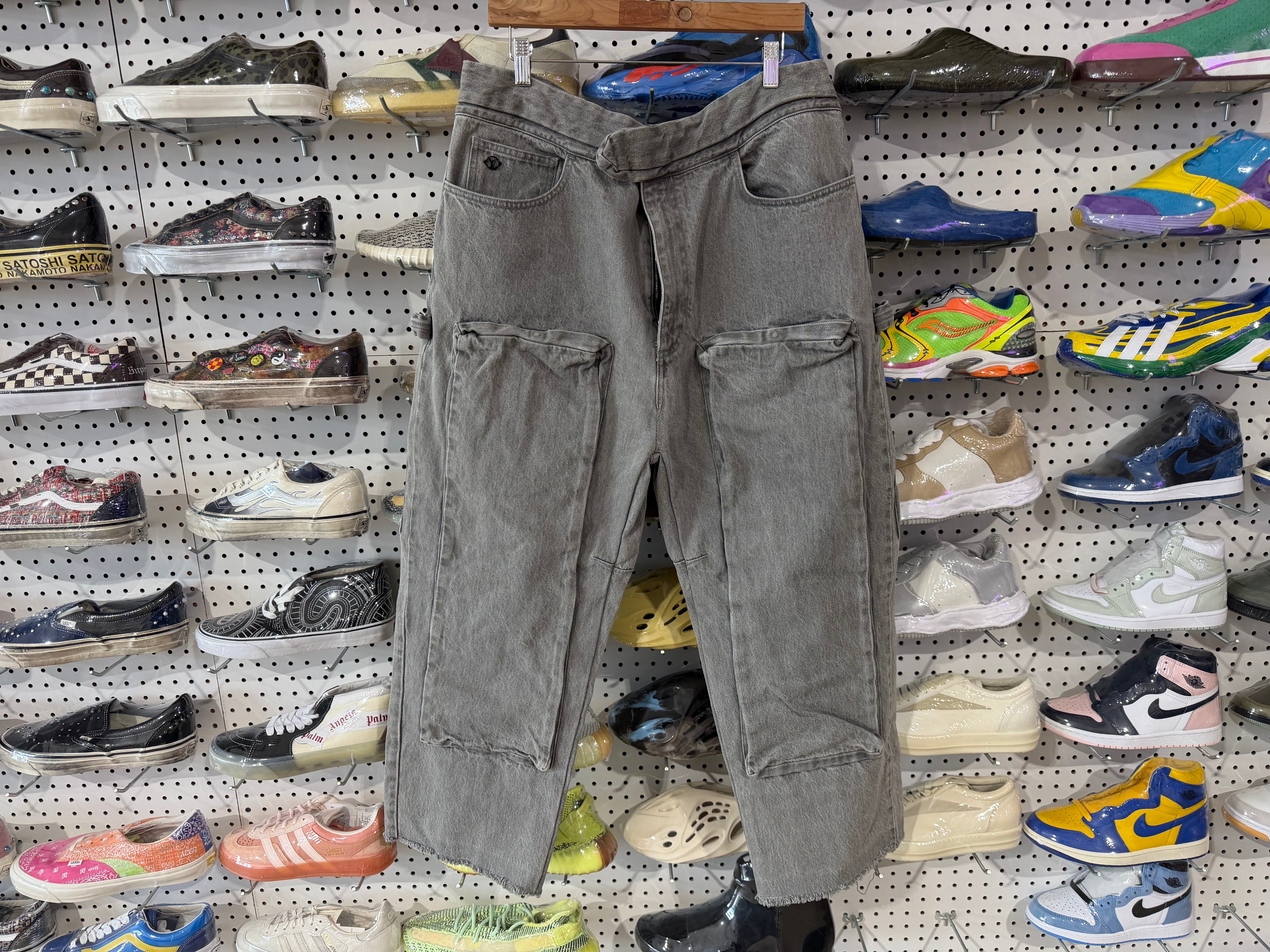USED Luis Vuitton 3D Carpenter Pants - Grey Size 38