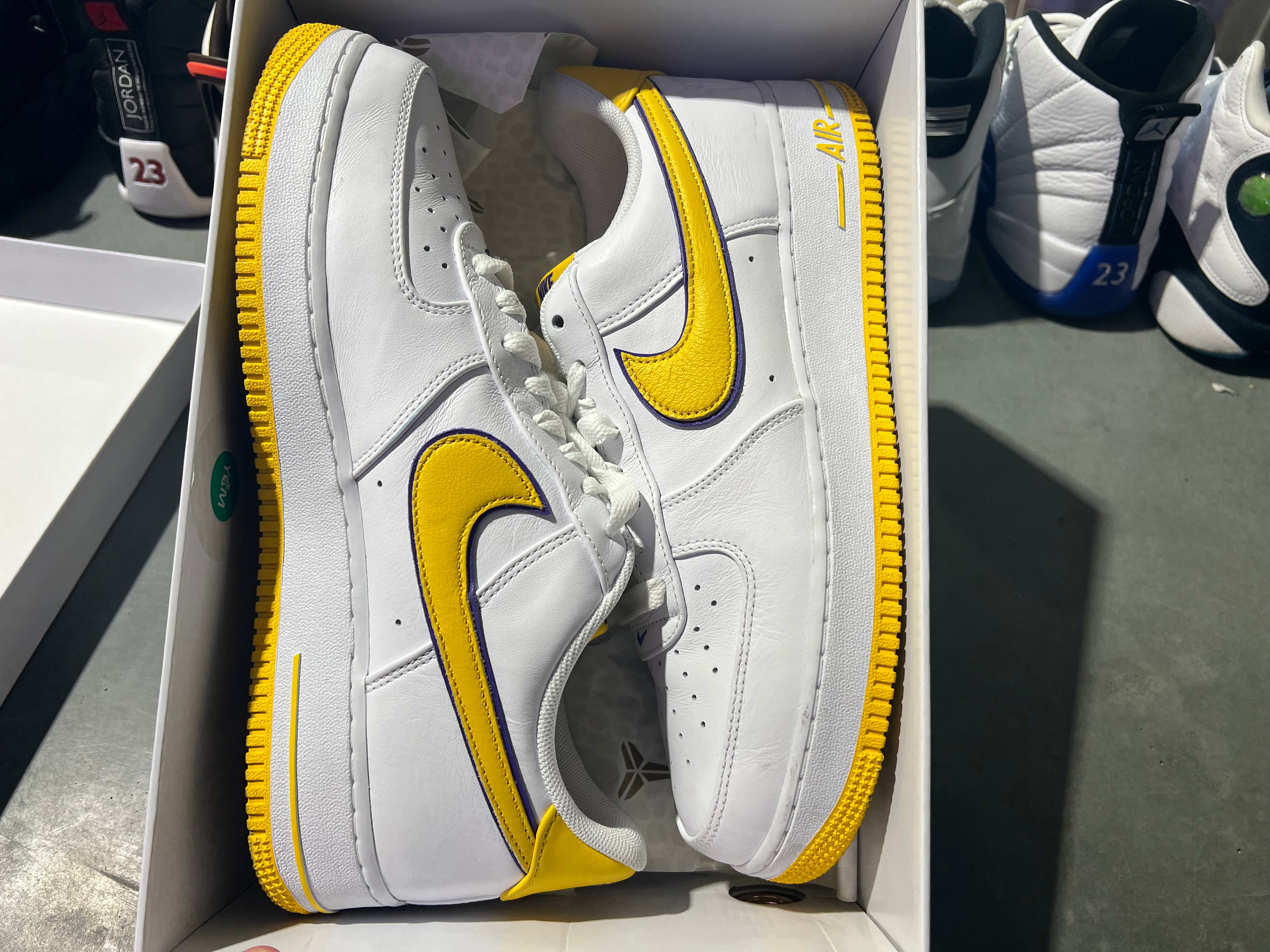 Nike Air Force 1 Low Retro QS KB - Kobe Bryant Size 11.5