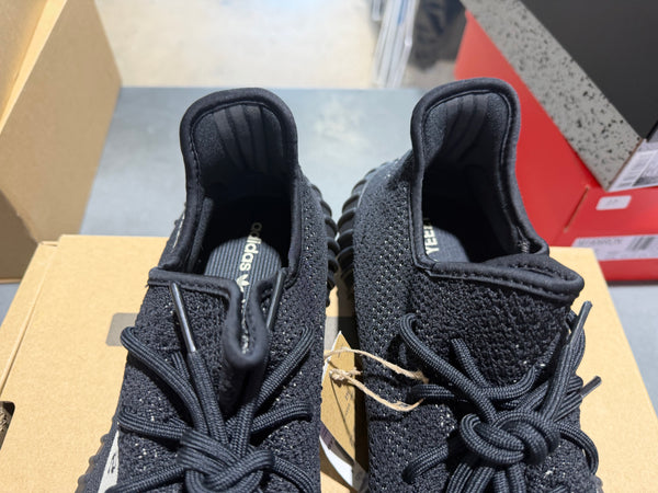 Adidas Yeezy Boost 350 V2 - Oreo / Core Black Size 13