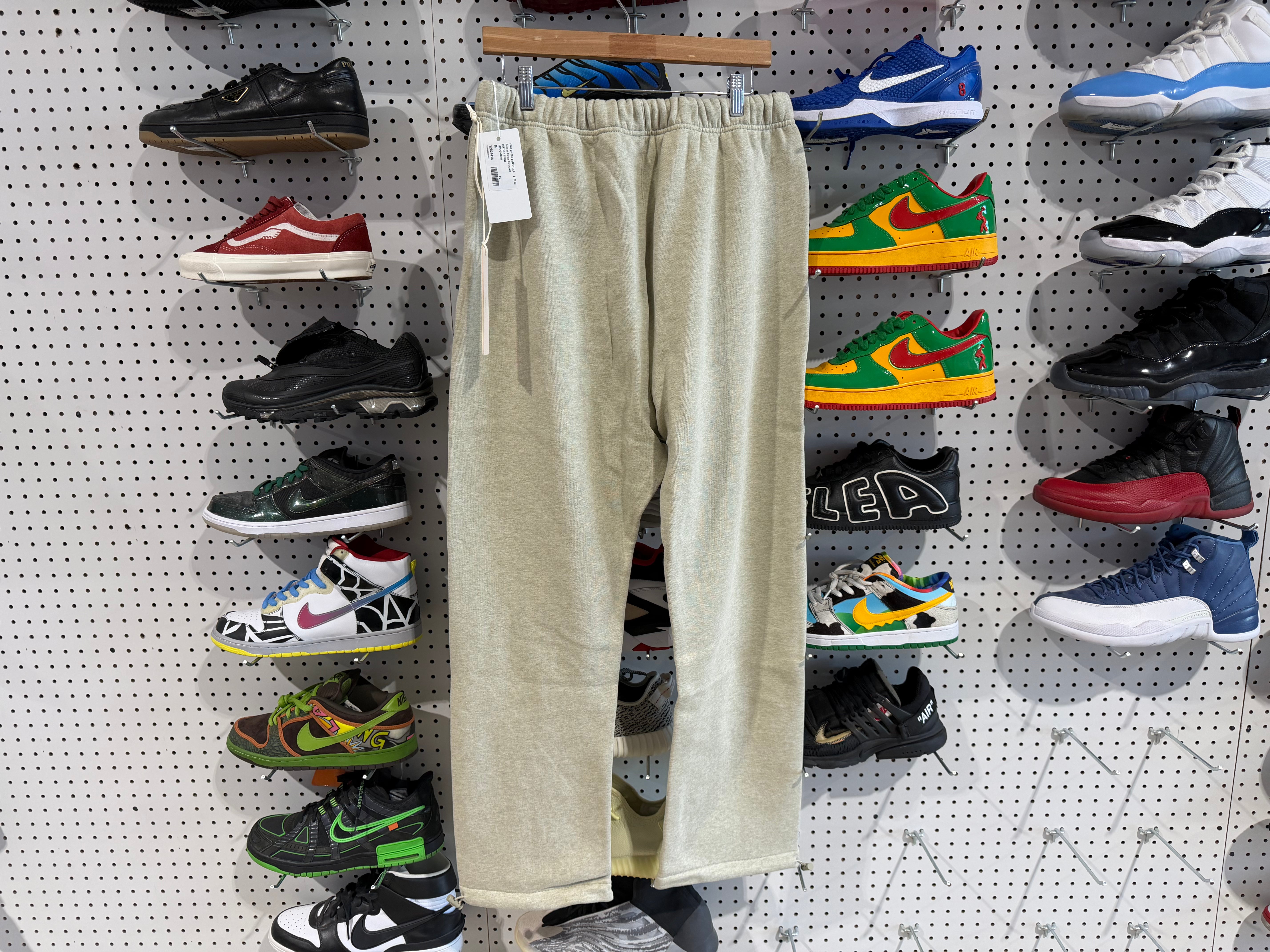 NEW Fear Of God FOG Essentials Sweatpants - Heather Stone Size Medium