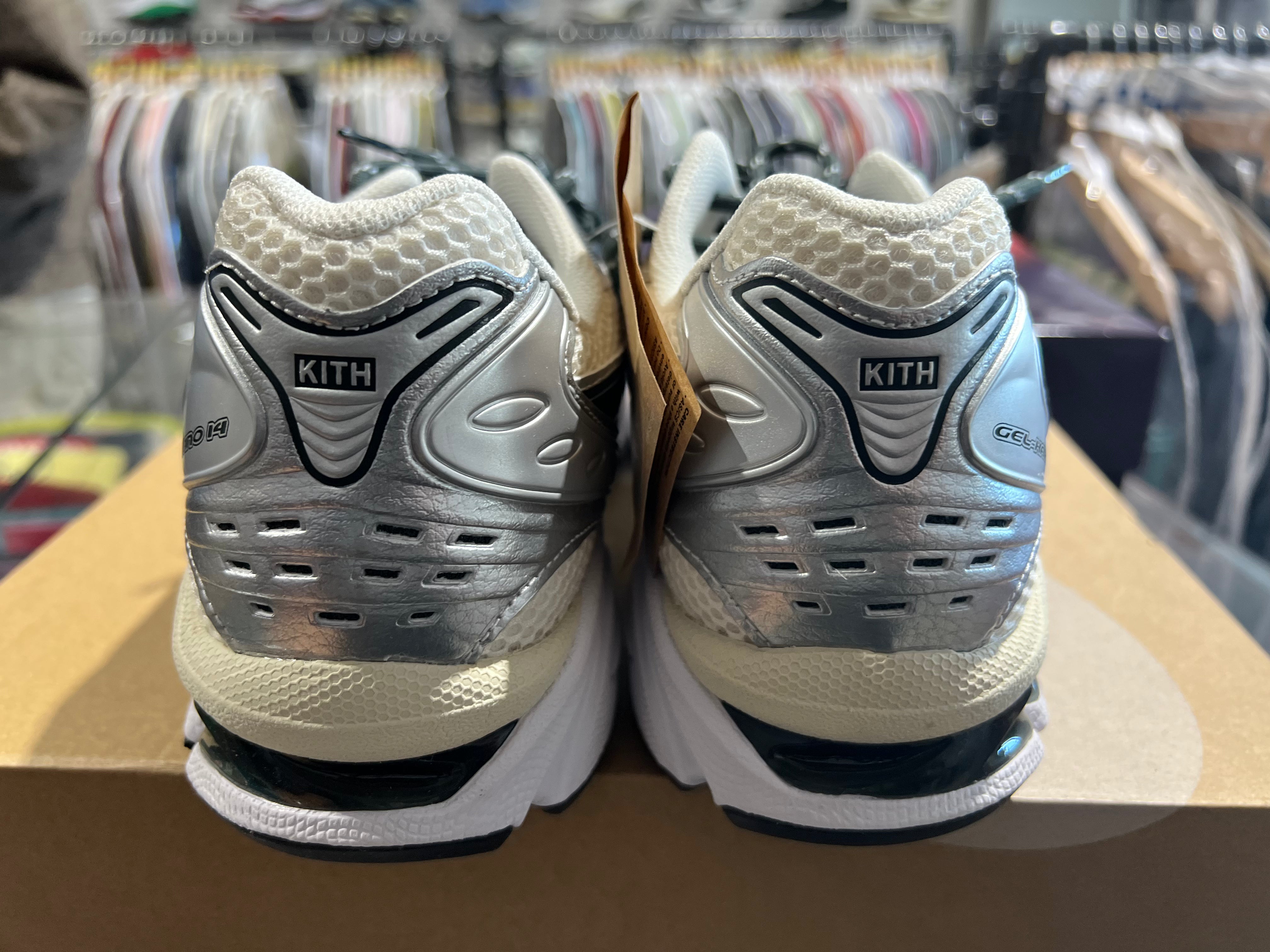 New Balance 990v3 Stray Rats The Joker