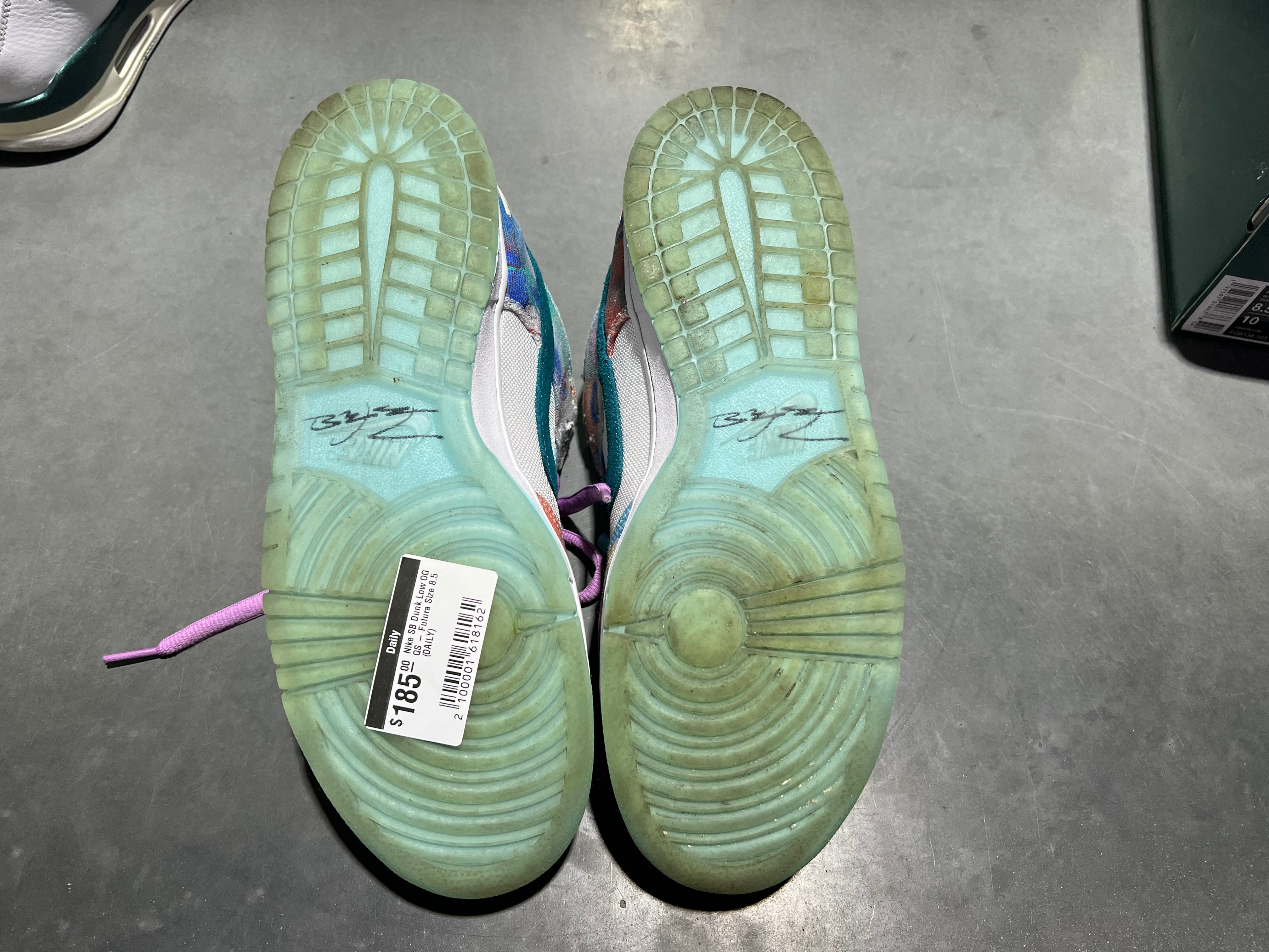 Nike SB Dunk Low OG QS - Futura Size 8.5