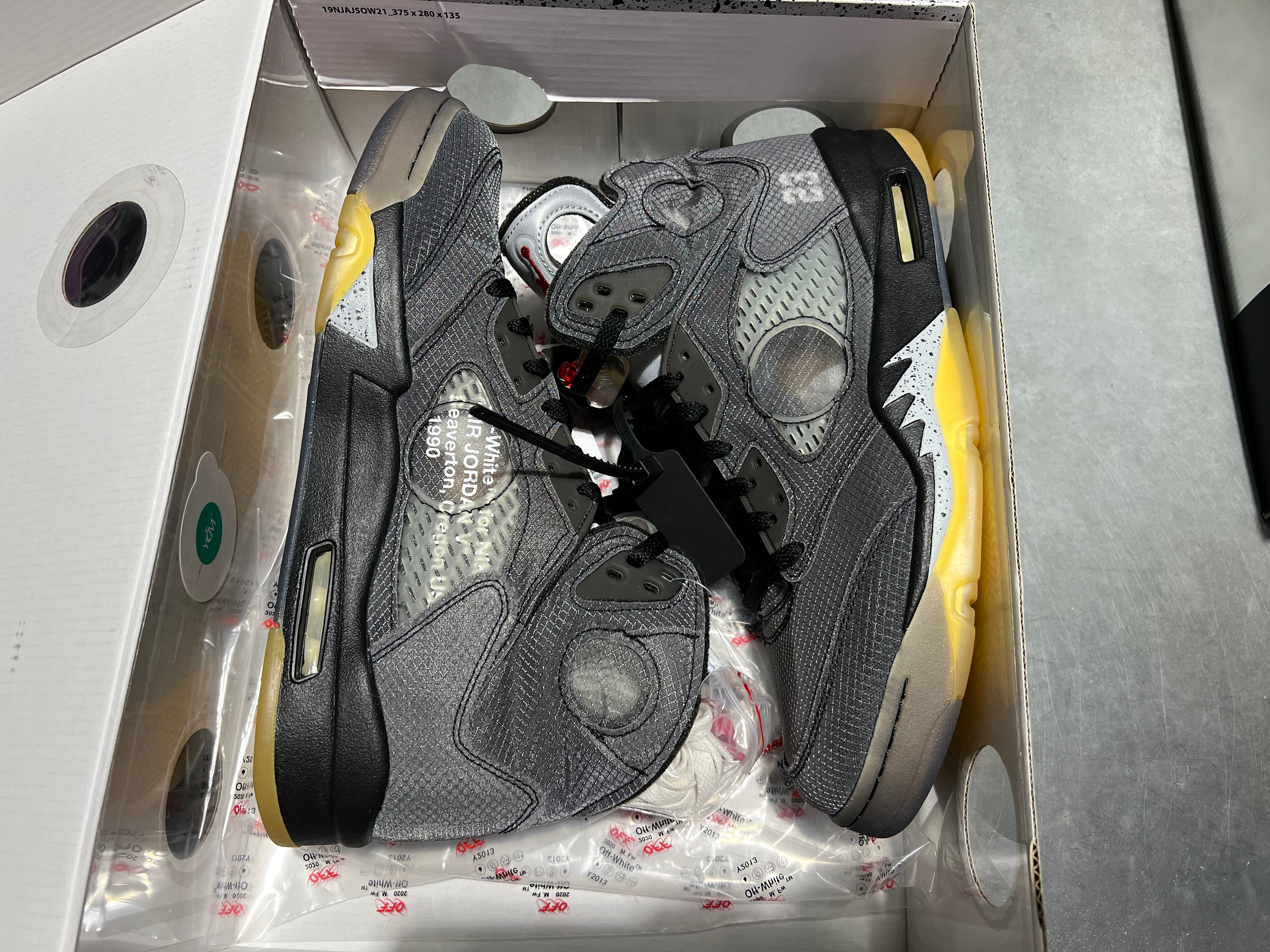 Air Jordan 5 Retro - Off-White Muslin