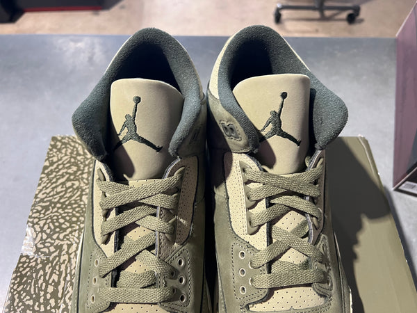 Air Jordan 3 Retro - Family Affair Size 11.5