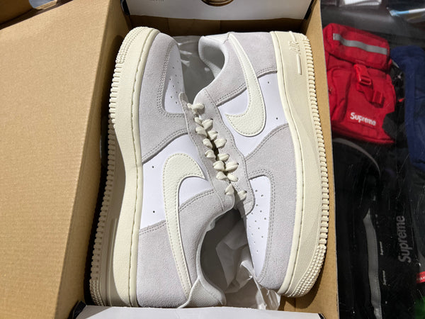 Nike Air Force 1 LV8 - White Sail Size 8