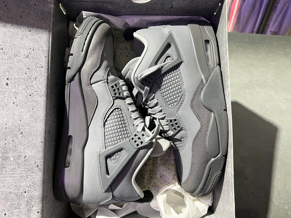 Air Jordan 4 Retro SE - Wet Cement Size 9.5