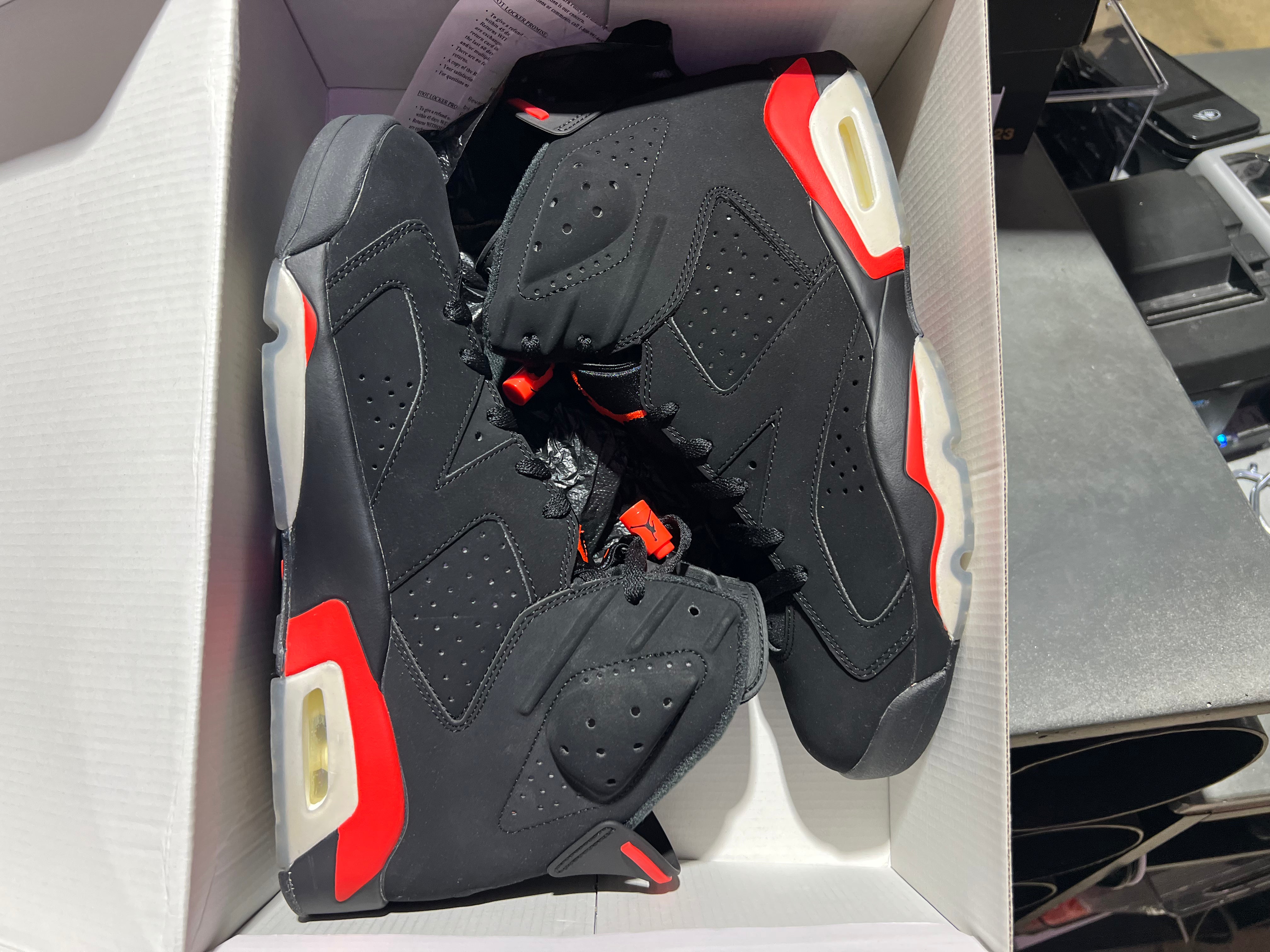 Air Jordan 6 Retro - Black Infrared 2019 Size 11