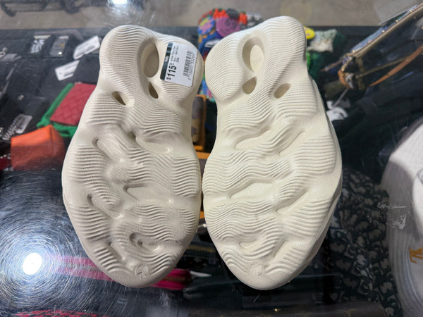 Adidas Yeezy Foam Rnnr - Sand Size 6