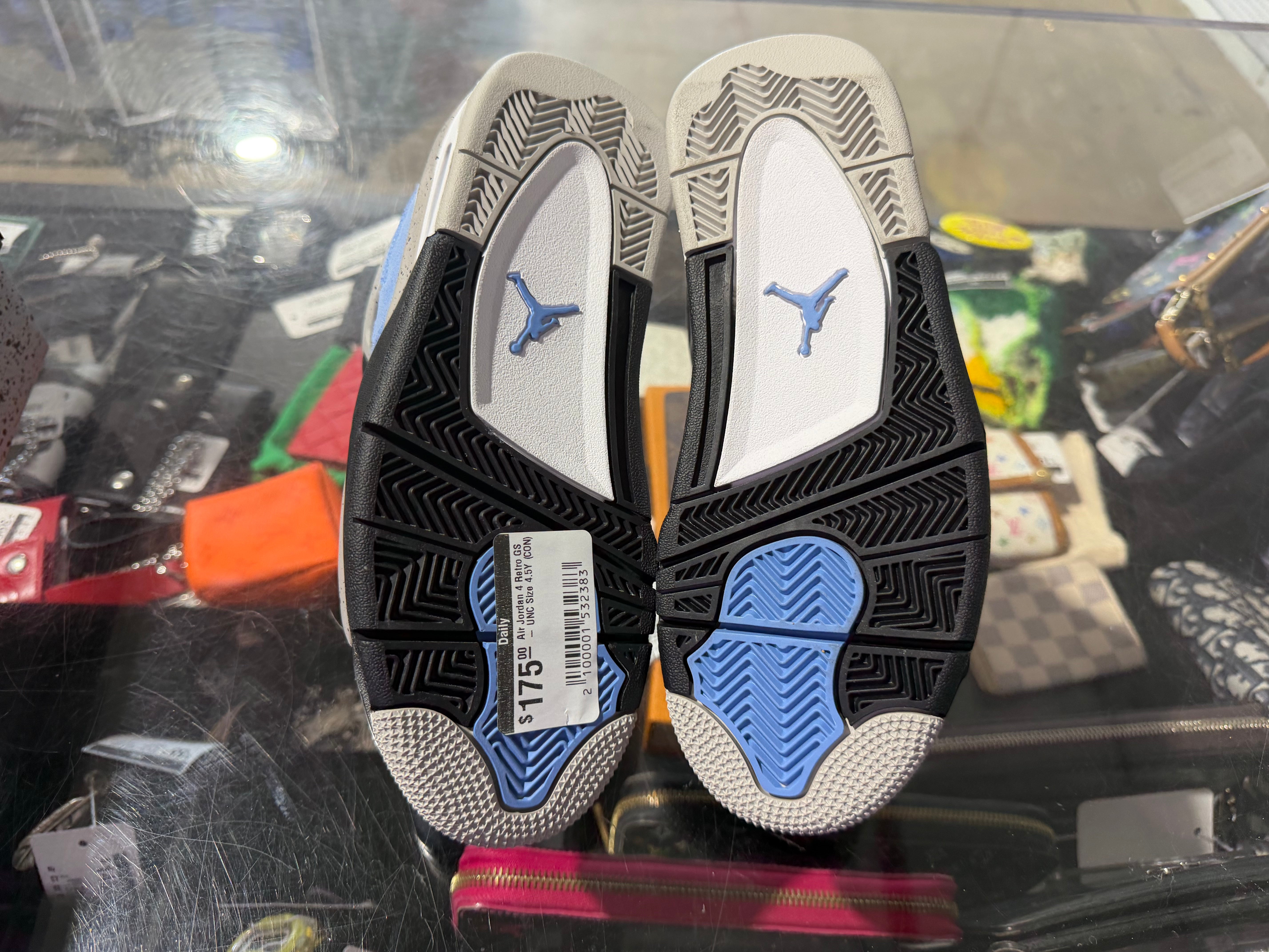 Air Jordan 4 Retro (GS) - UNC Size 4.5Y