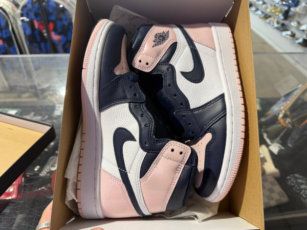 W Air Jordan 1 Retro Hi OG - Atmosphere	Size 6W/4.5M