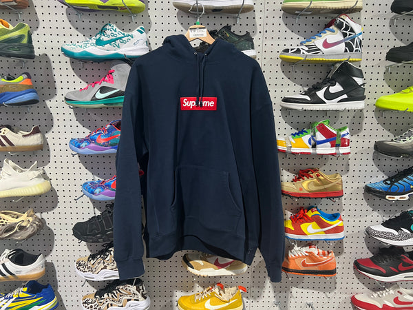 USED Supreme 2024 Box Logo Hoodie - Navy Size XL