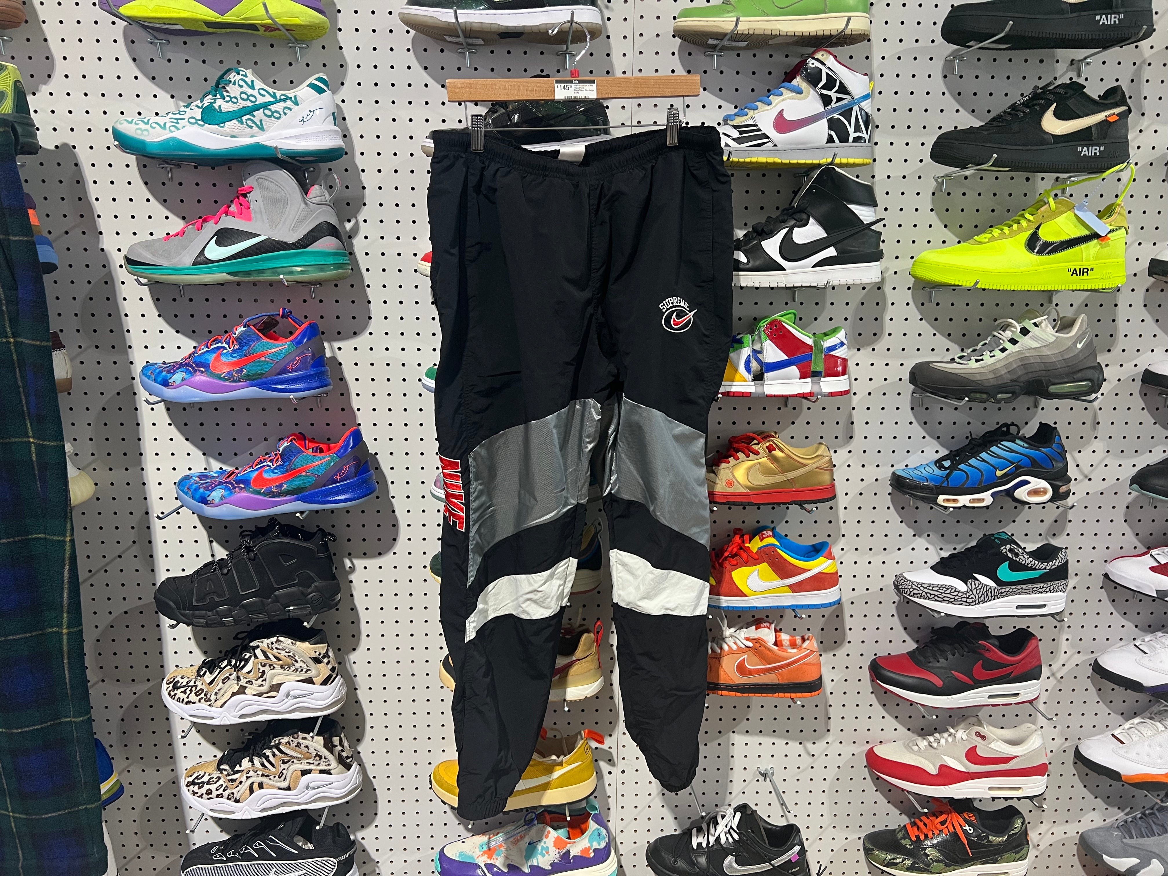 USED Supreme x Nike Track Pants - Black/Silver Size Large
