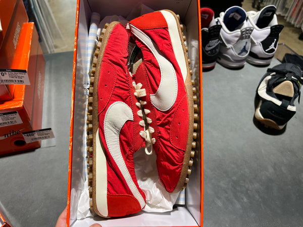 W Nike Moon Shoe SP Jacquemus - University Red Size 10.5W/9M